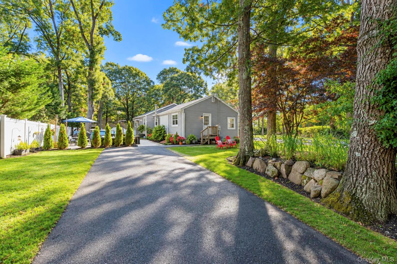 7 Centerview Trail – For Sale photo 23