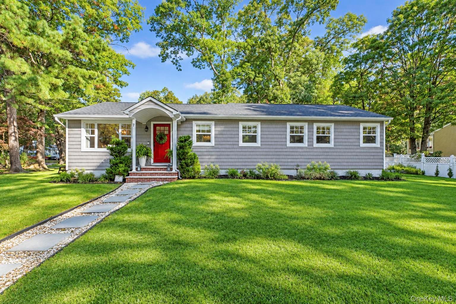 7 Centerview Trail – For Sale