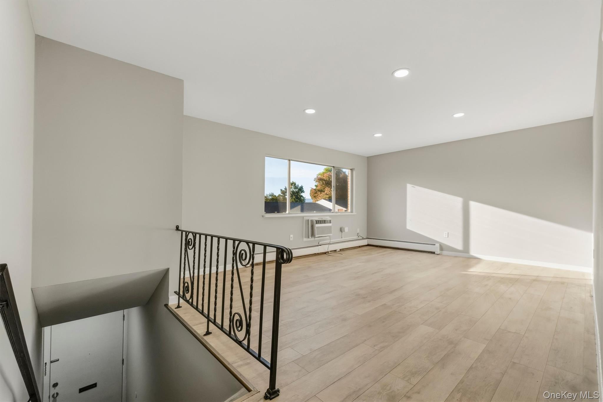 2740 South Road, Unit H6 photo 6