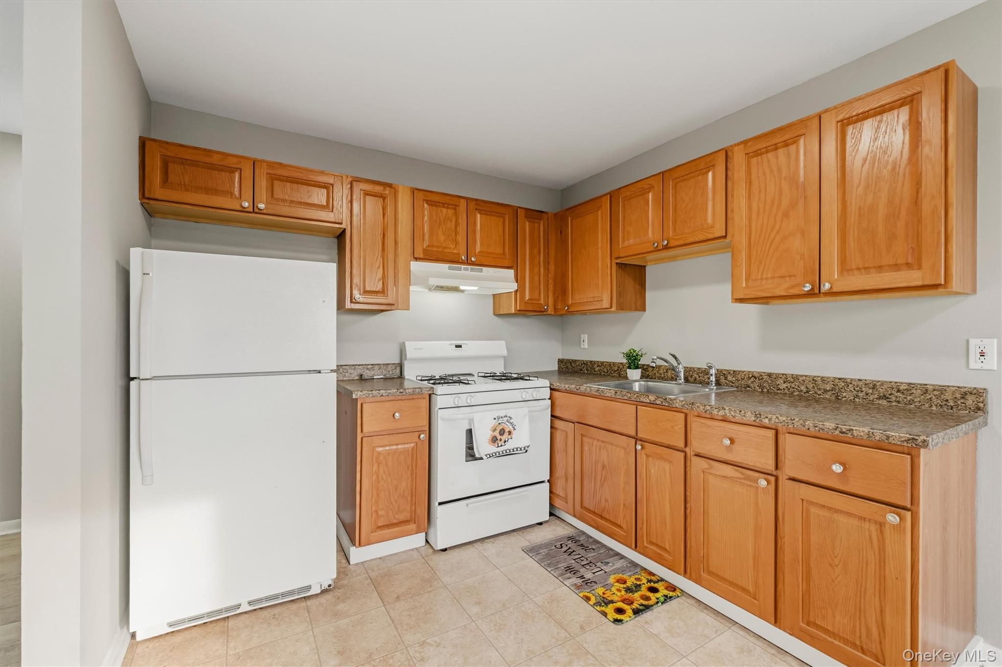 2740 South Road, Unit H6 photo 11