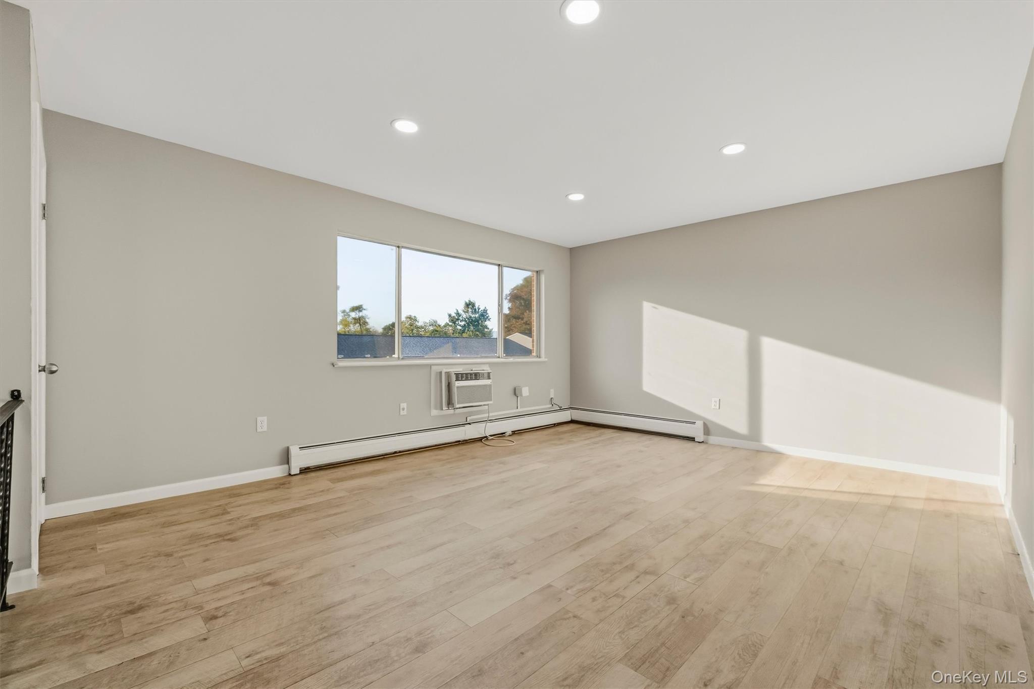 2740 South Road, Unit H6 photo 7