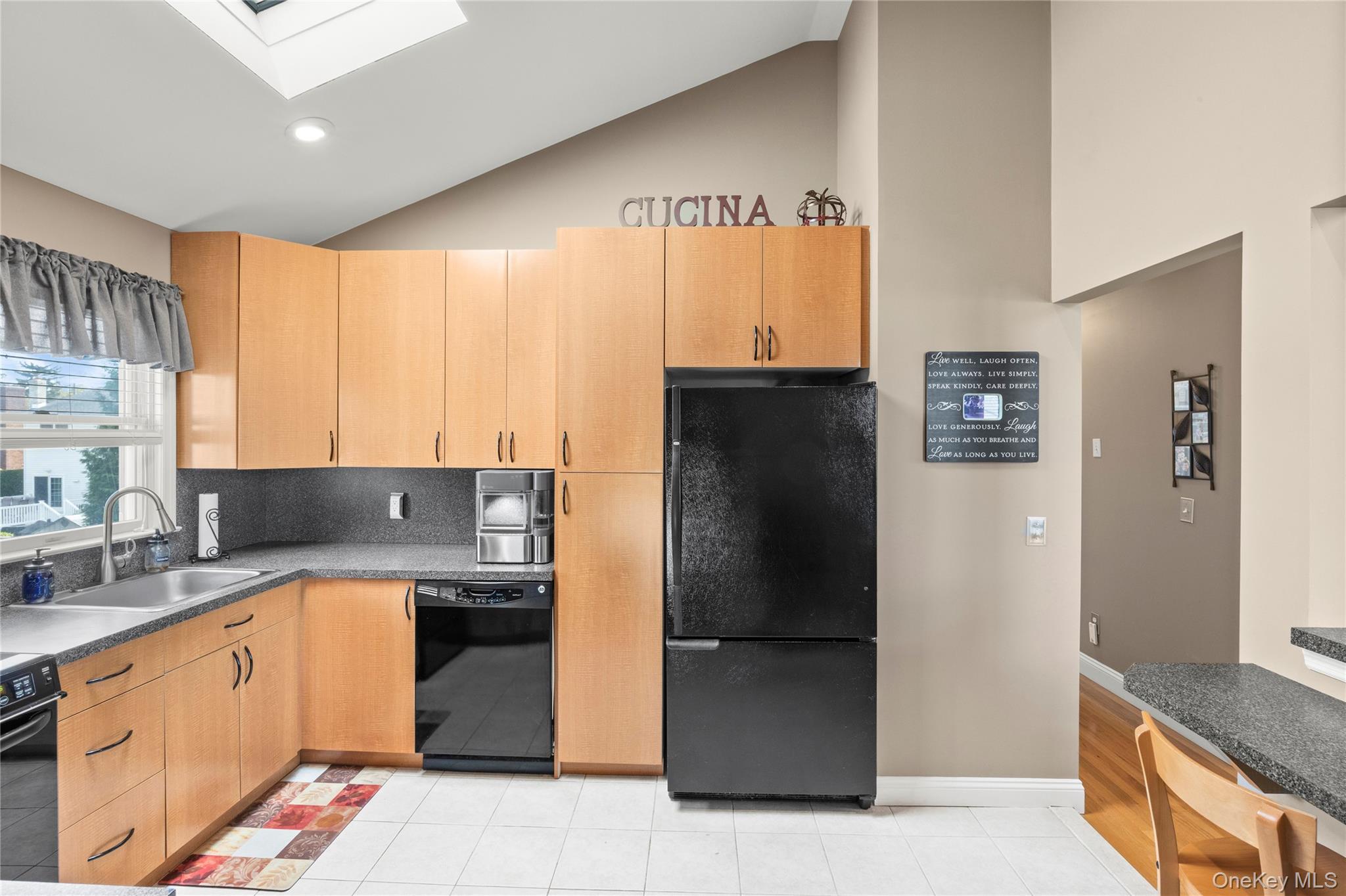 1079 Van Buren Avenue – For Sale photo 22
