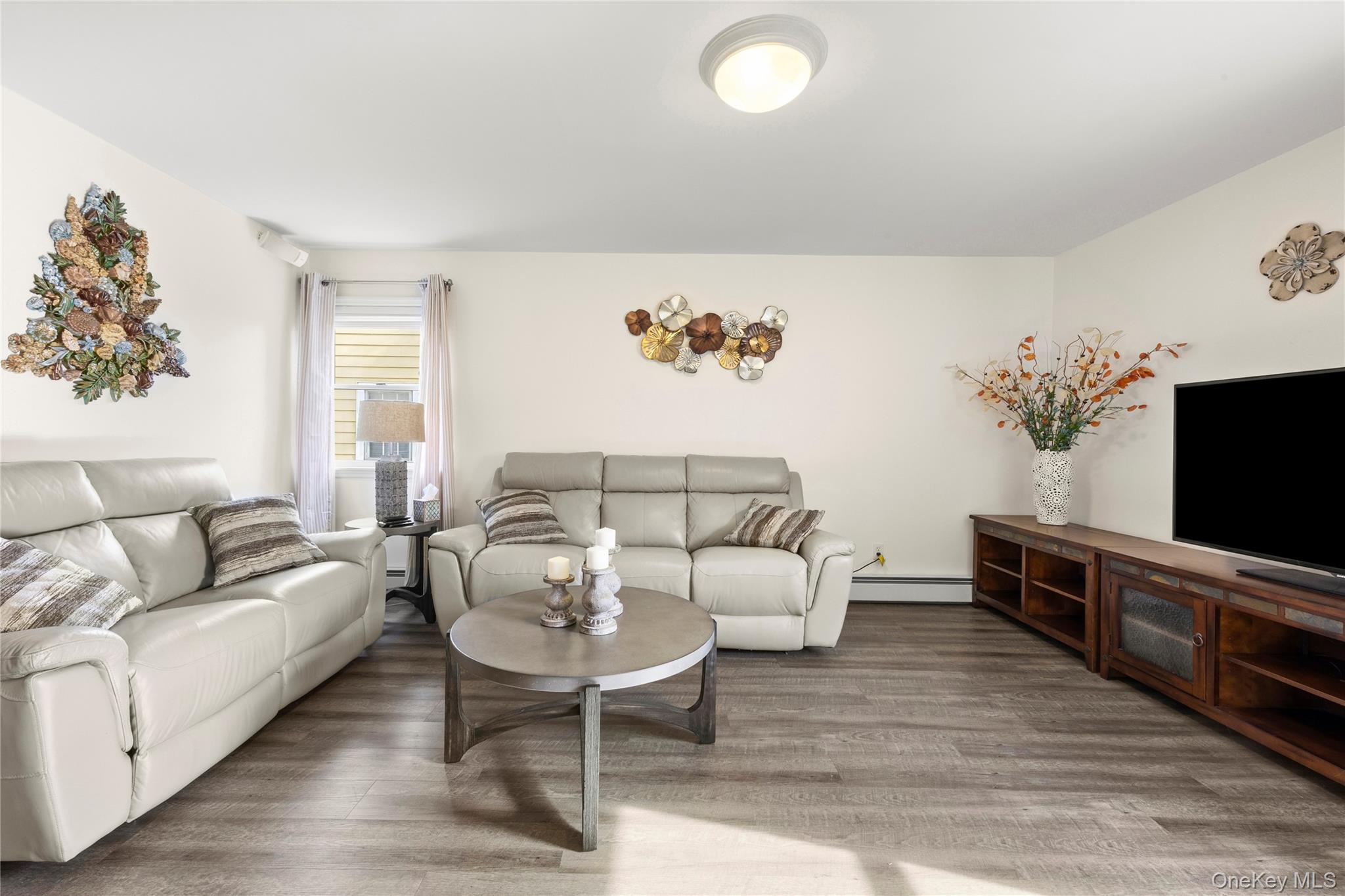 1079 Van Buren Avenue – For Sale photo 11
