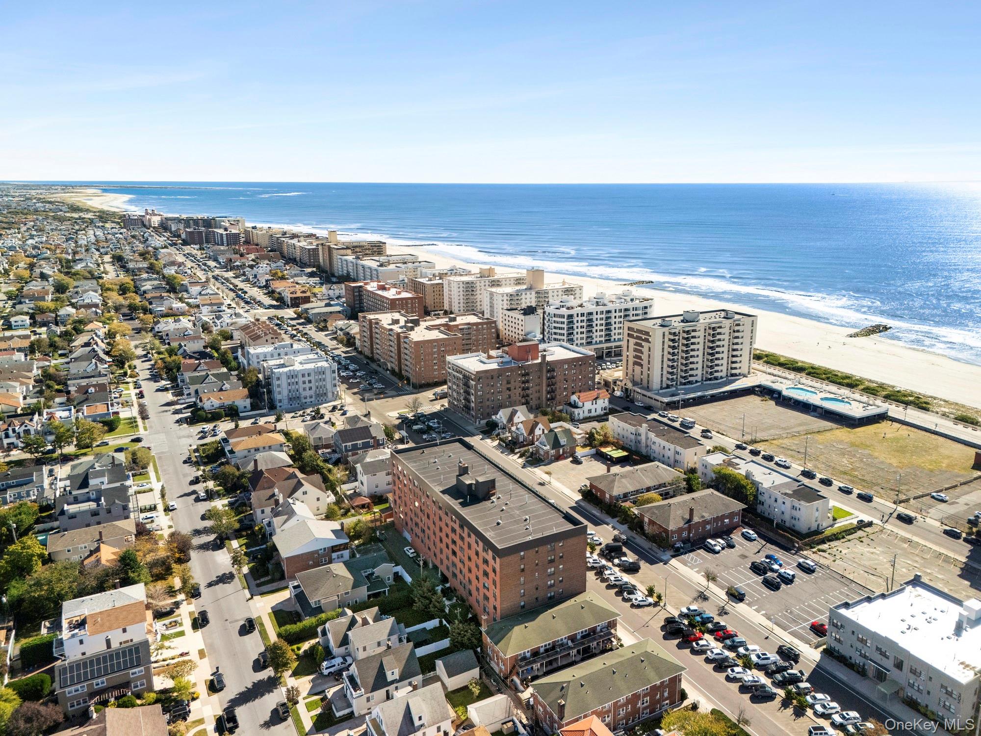 333 E Broadway, Unit 2D photo 28