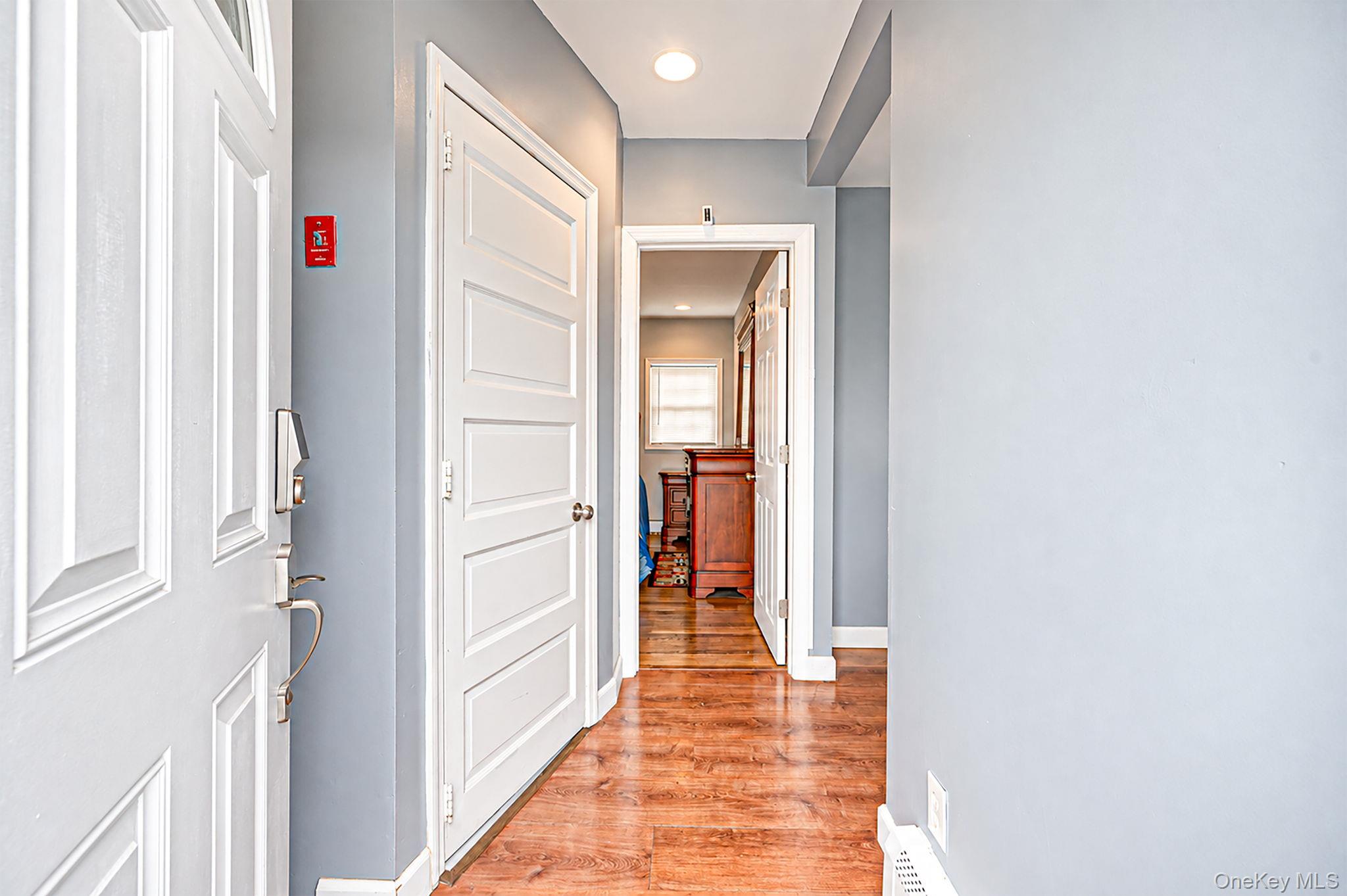 207 Laurelton Drive – For Sale photo 2