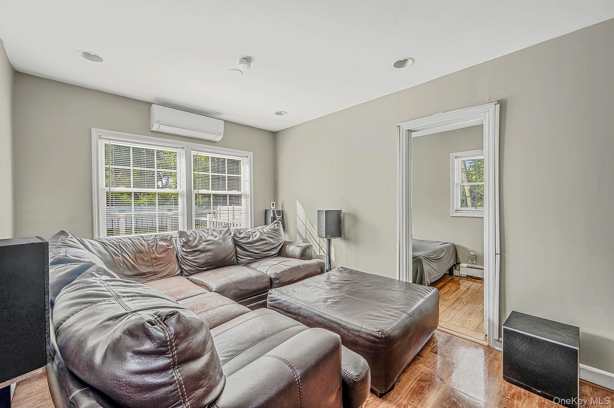 207 Laurelton Drive – For Sale photo 8
