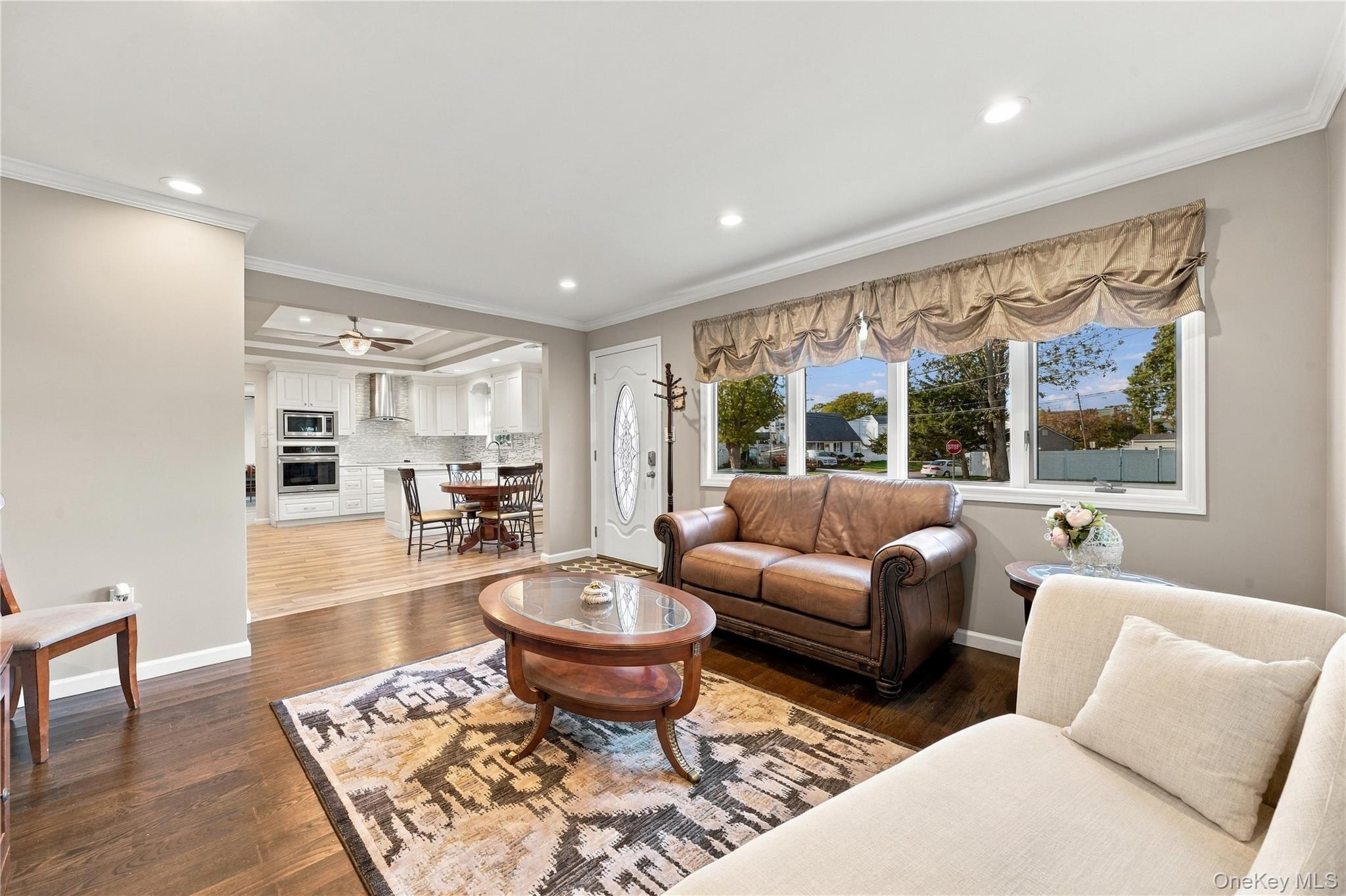 564 Middle Street – For Sale photo 5