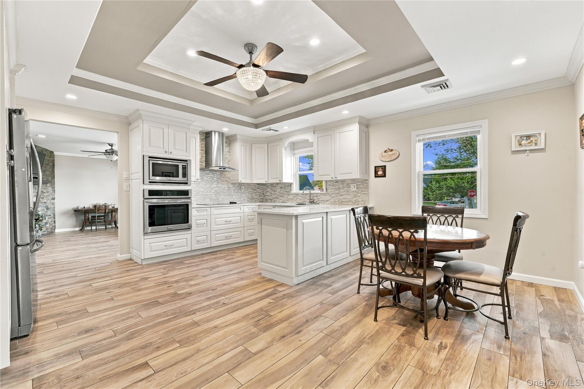 564 Middle Street – For Sale photo 7