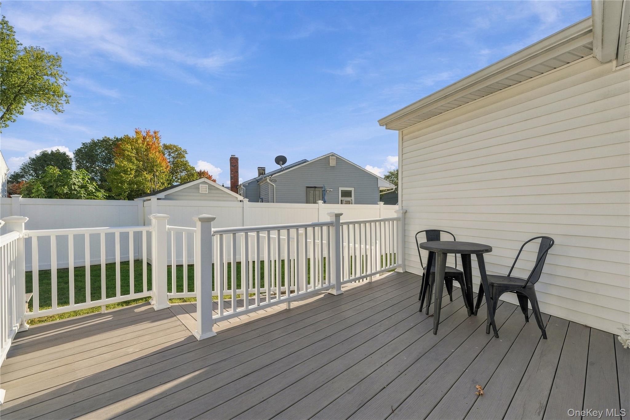 564 Middle Street – For Sale photo 30