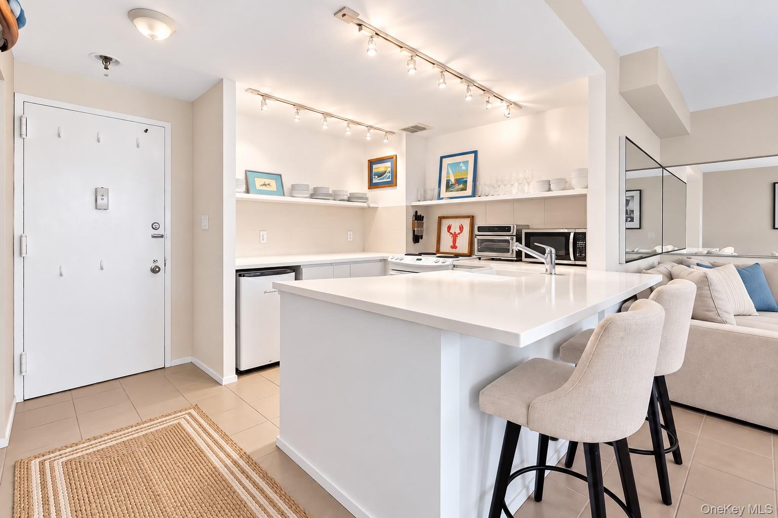 100 W Broadway Ave, Unit 4N photo 2