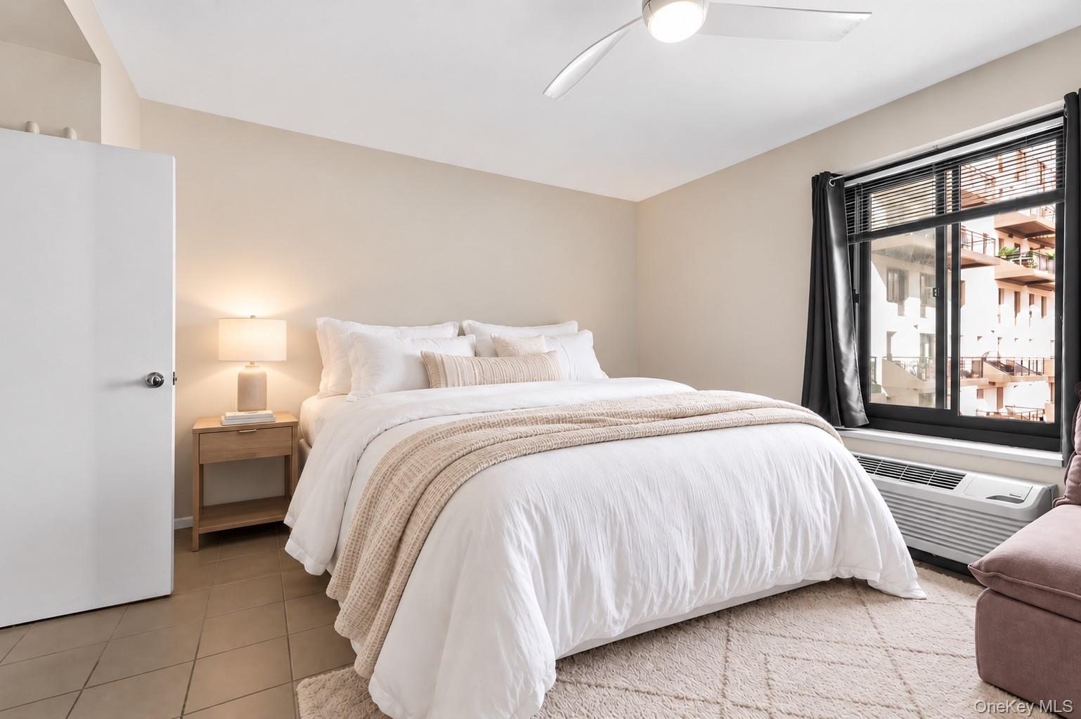 100 W Broadway Ave, Unit 4N photo 8