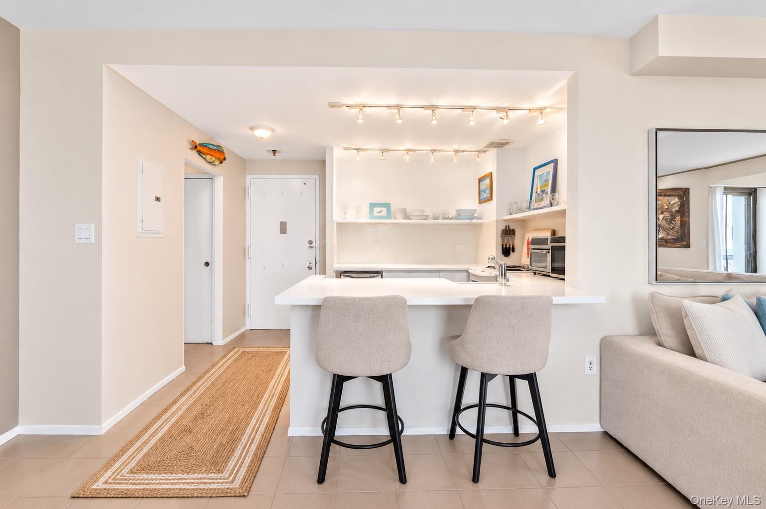 100 W Broadway Ave, Unit 4N photo 3