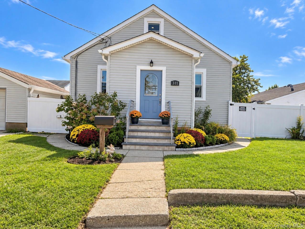 311 Herzel Boulevard – For Sale