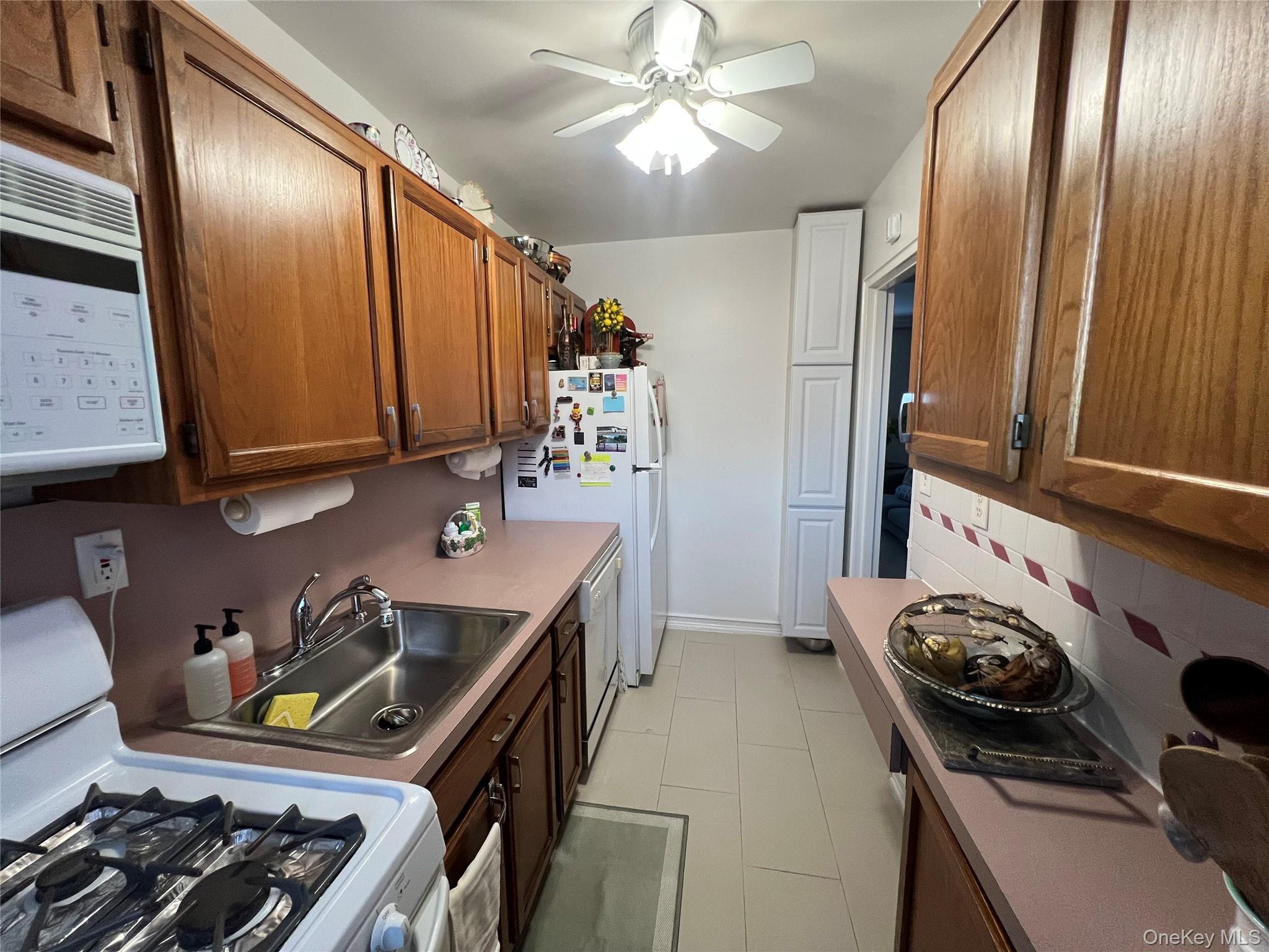216-05 48th Avenue, Unit 2C photo 9