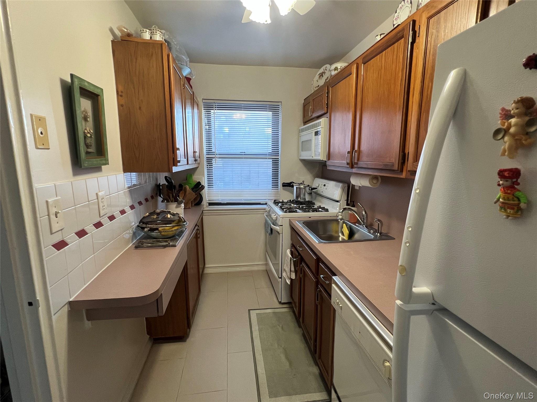216-05 48th Avenue, Unit 2C photo 10