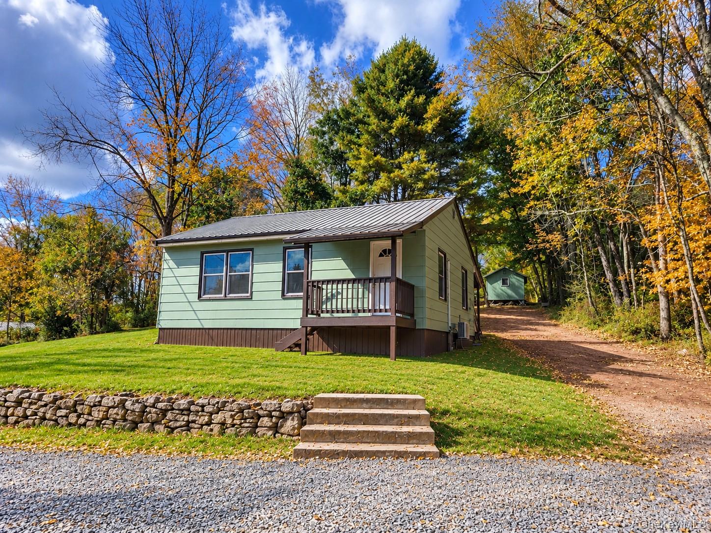200 Daub Road – For Sale photo 2
