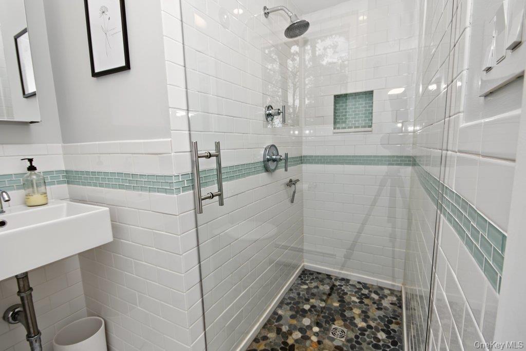 123 Lake Shore Drive W – For Sale photo 32