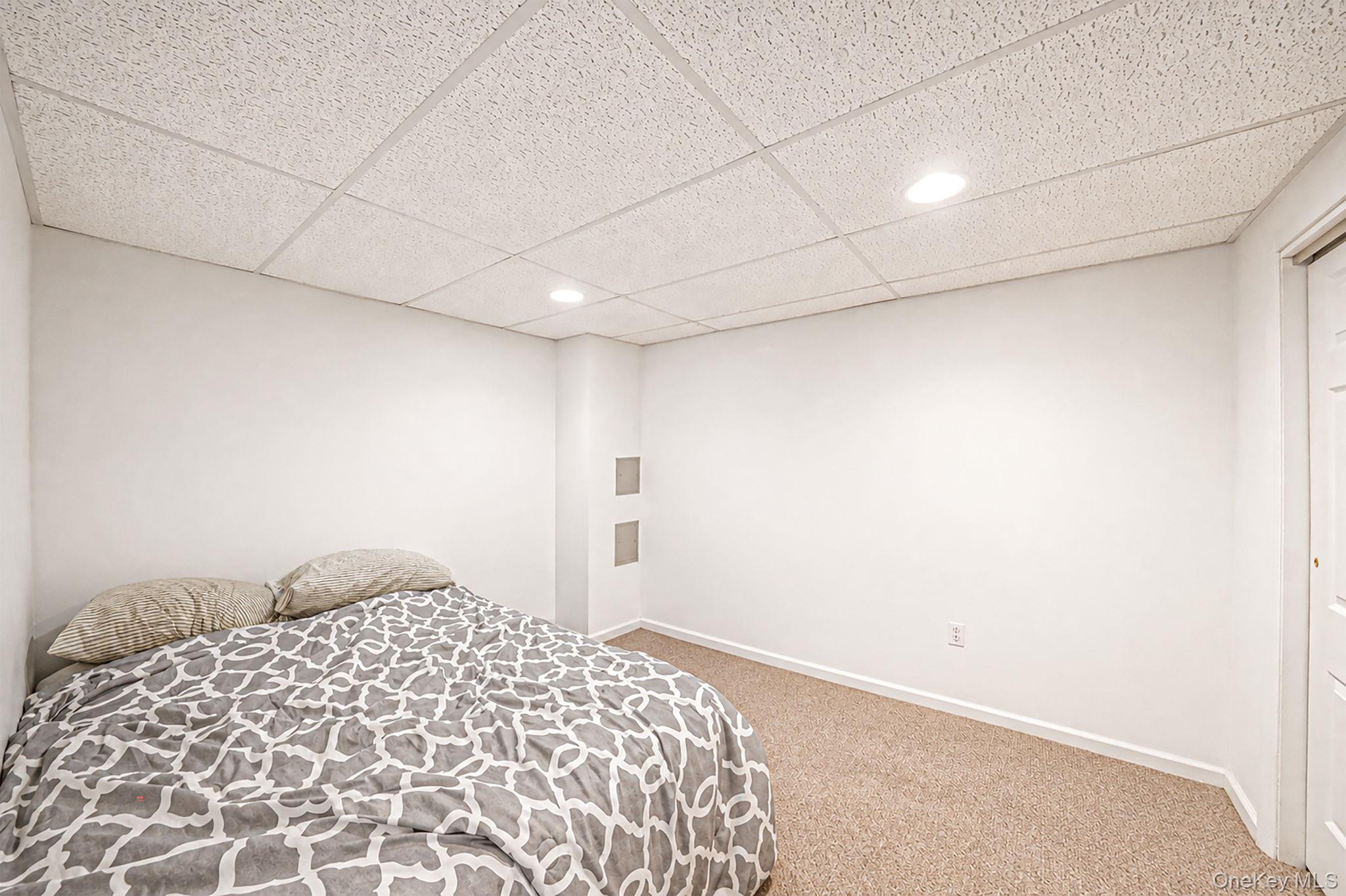12 Mountain Street – For Sale photo 11