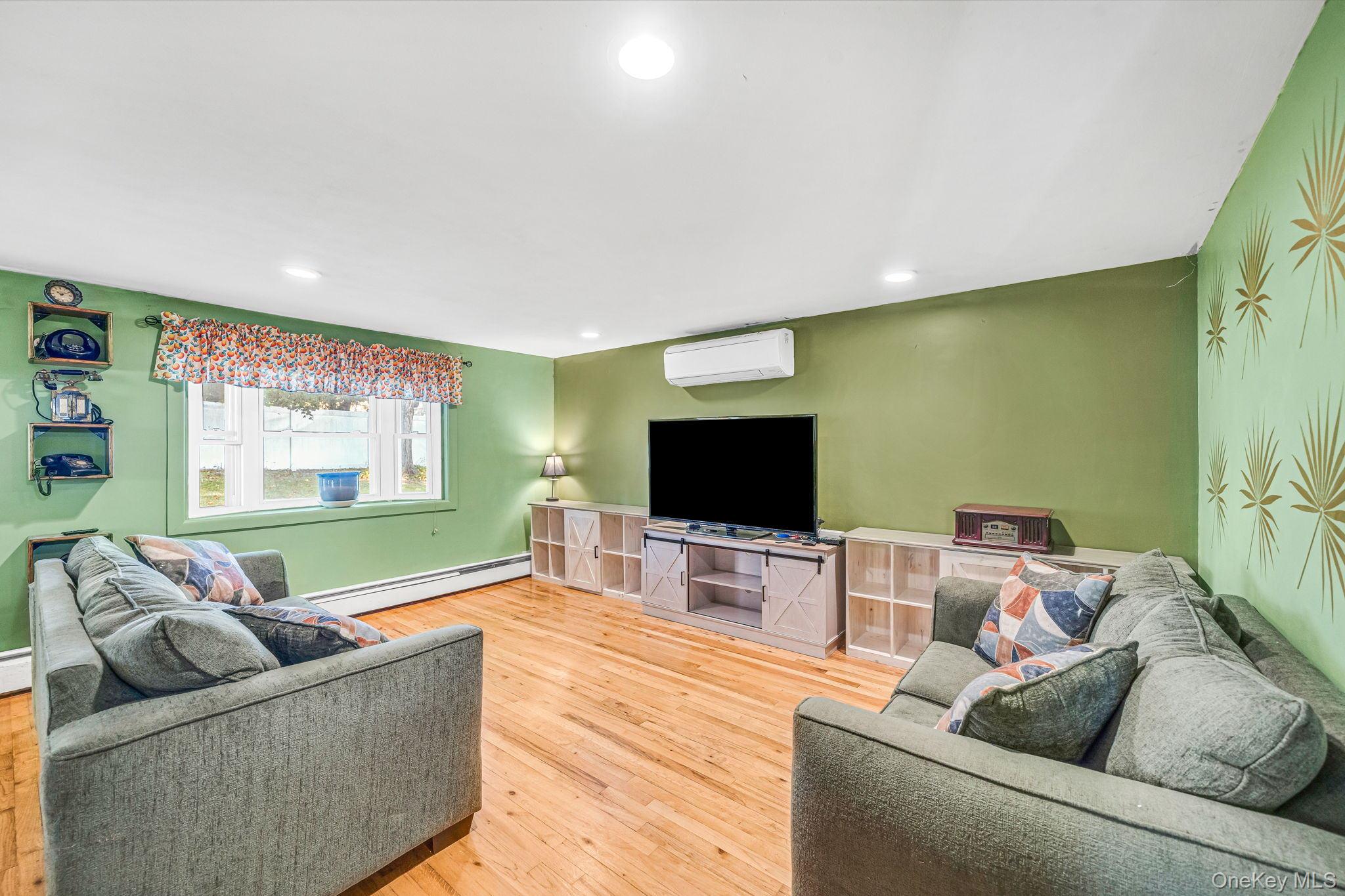 12 Mountain Street – For Sale photo 8