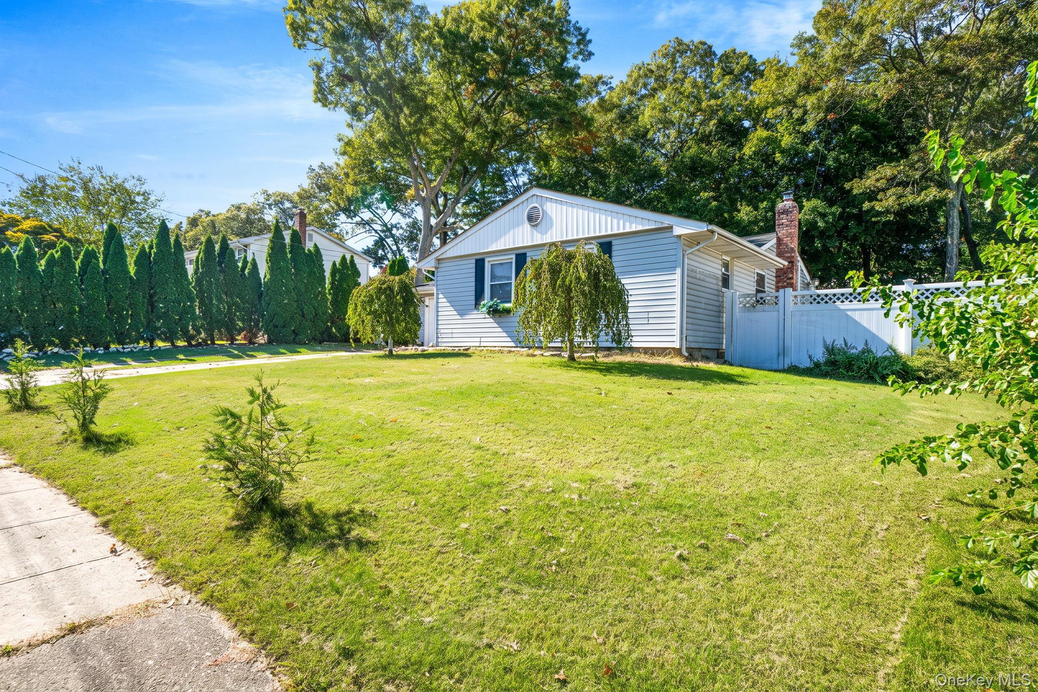 12 Mountain Street – For Sale photo 5
