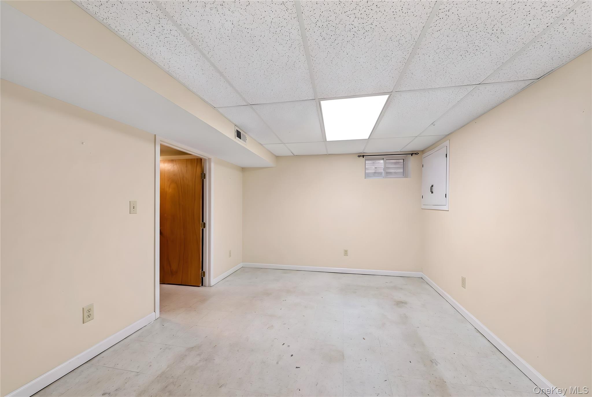 5 Spruce Lane – For Sale photo 23