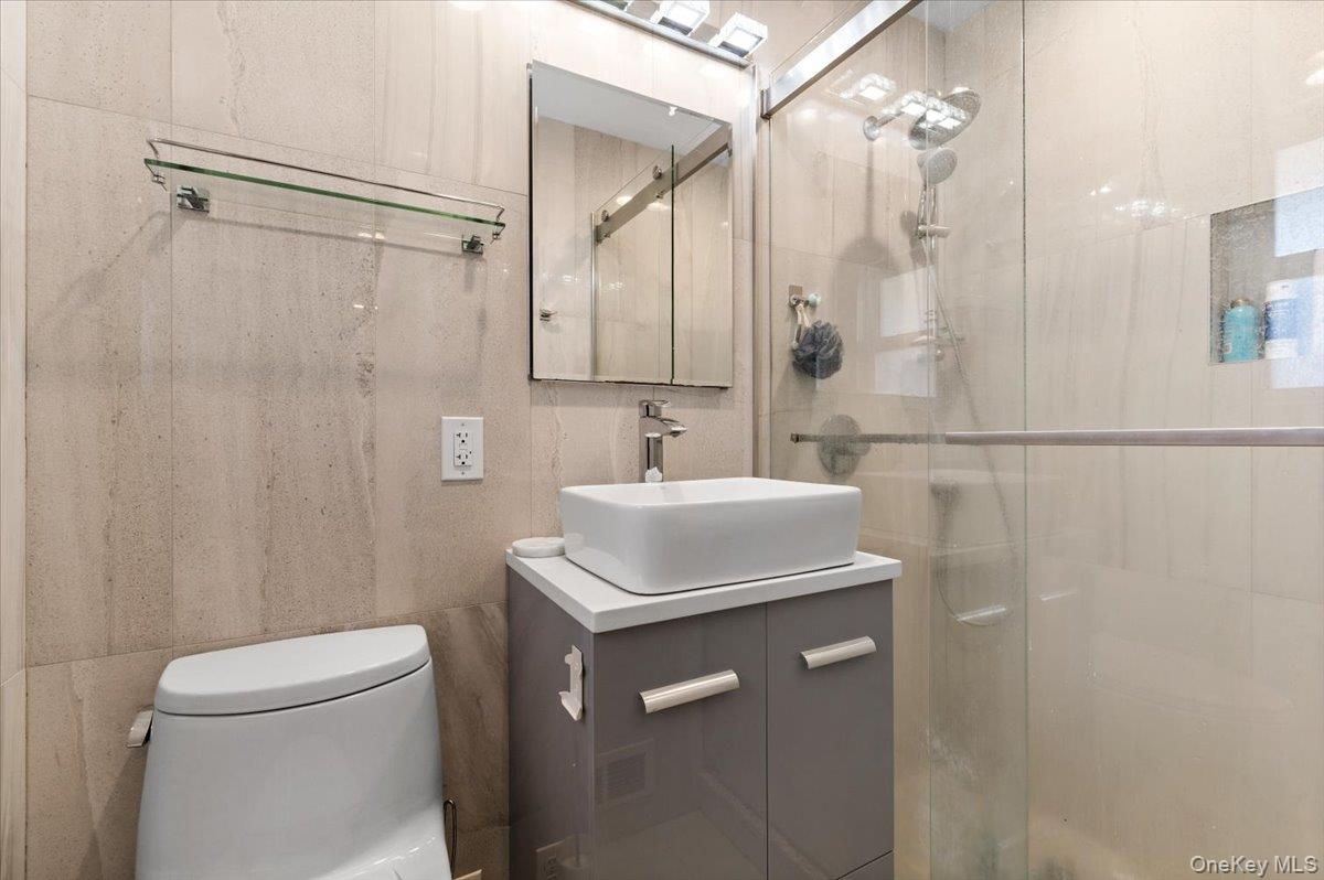 648 Diane Place – For Sale photo 9