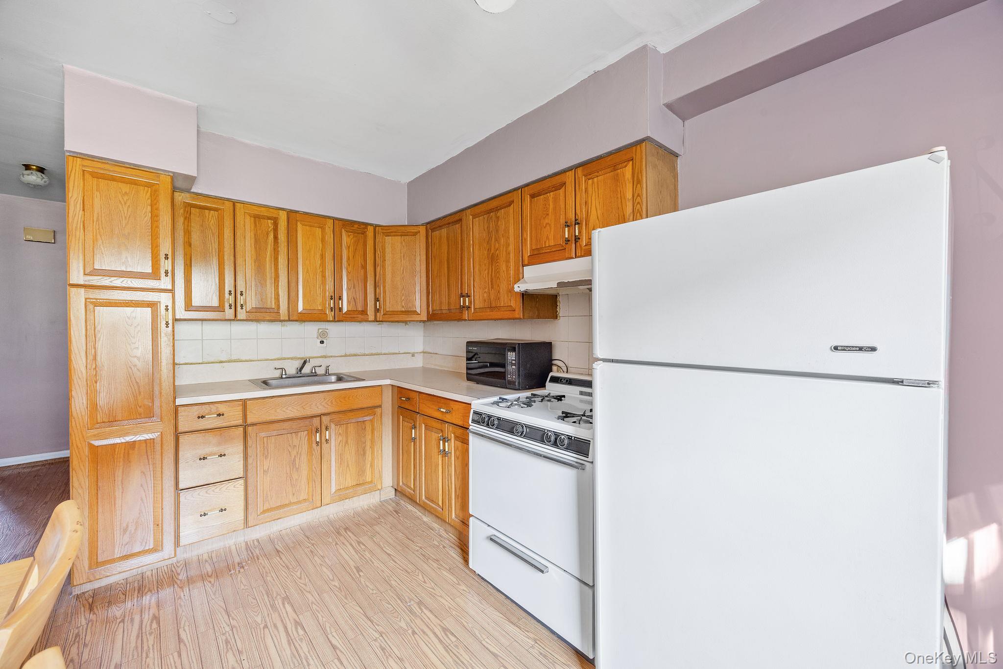 2427 78th Street – For Sale photo 17