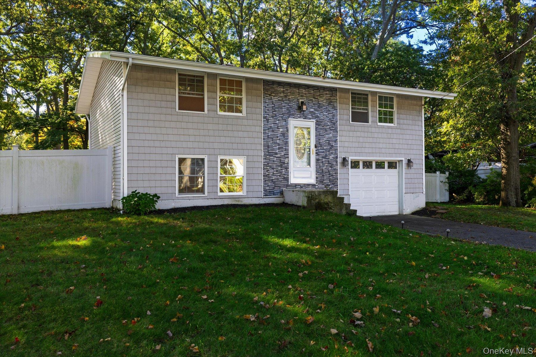 32 Lodge Lane – For Sale