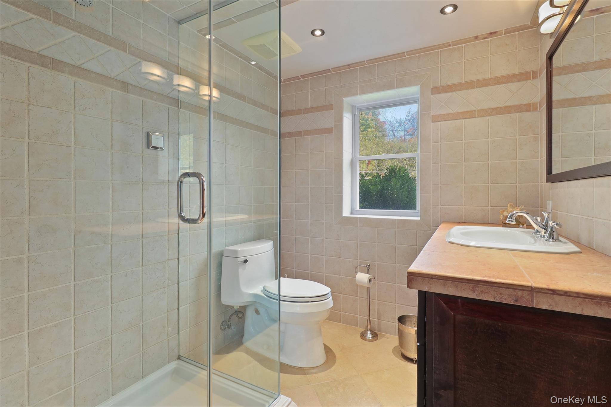 25 Hill Street – For Sale photo 18