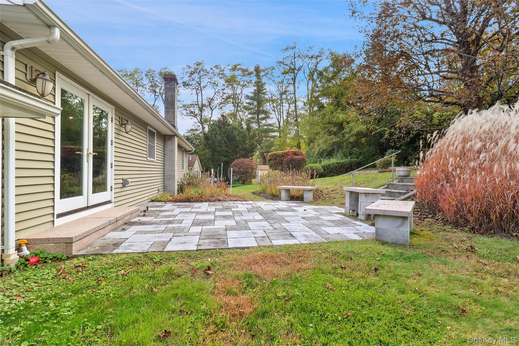 25 Hill Street – For Sale photo 33