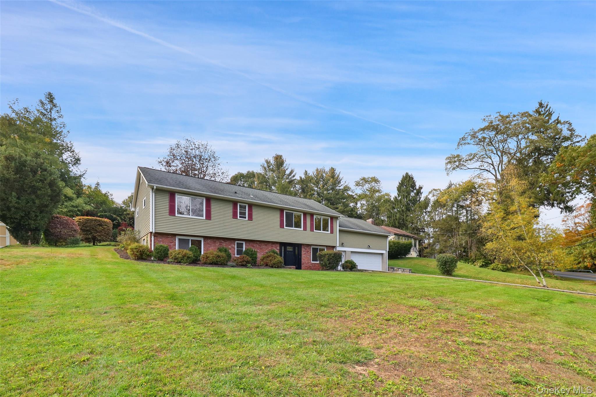 25 Hill Street – For Sale photo 40
