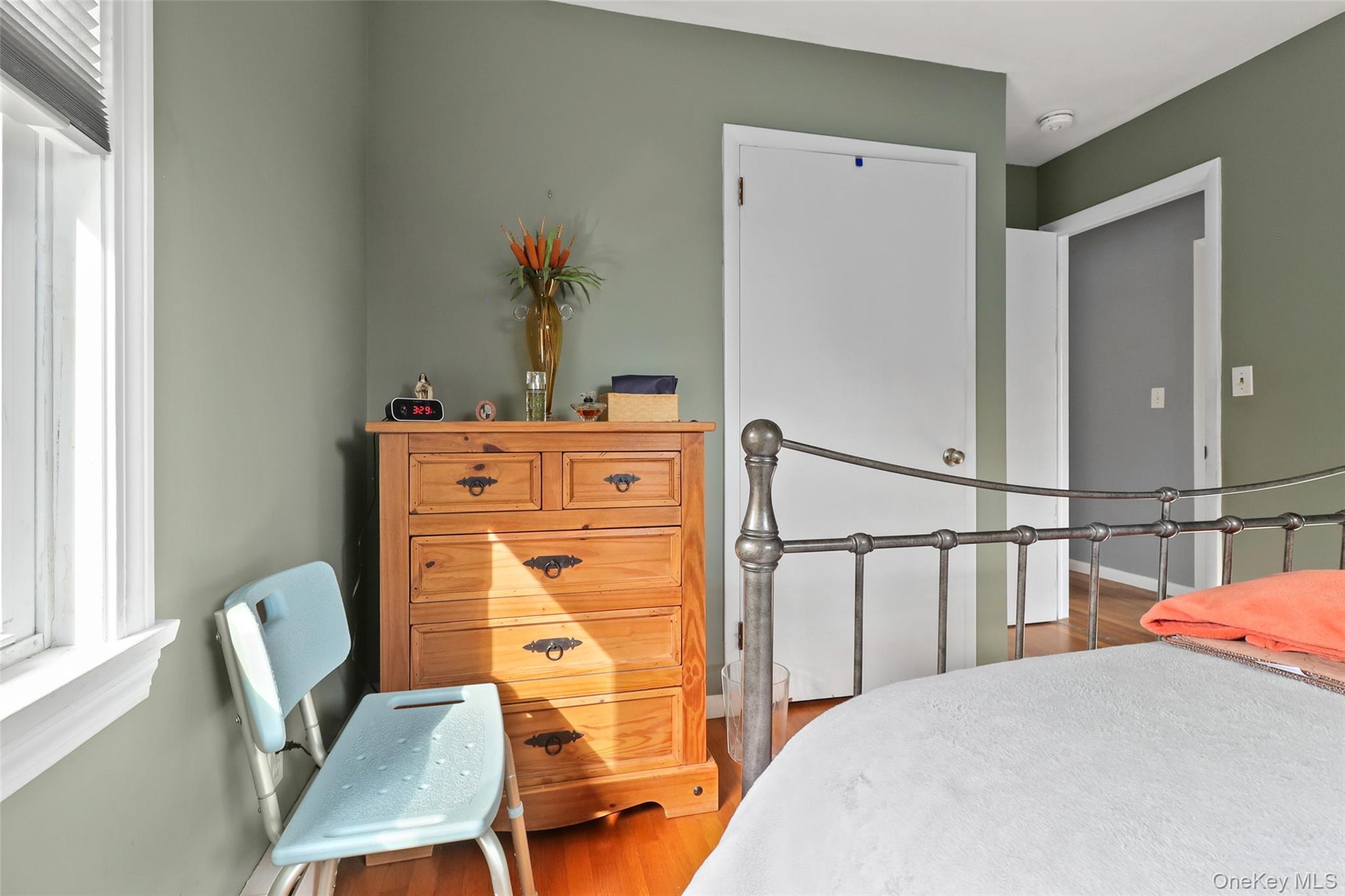 25 Hill Street – For Sale photo 22