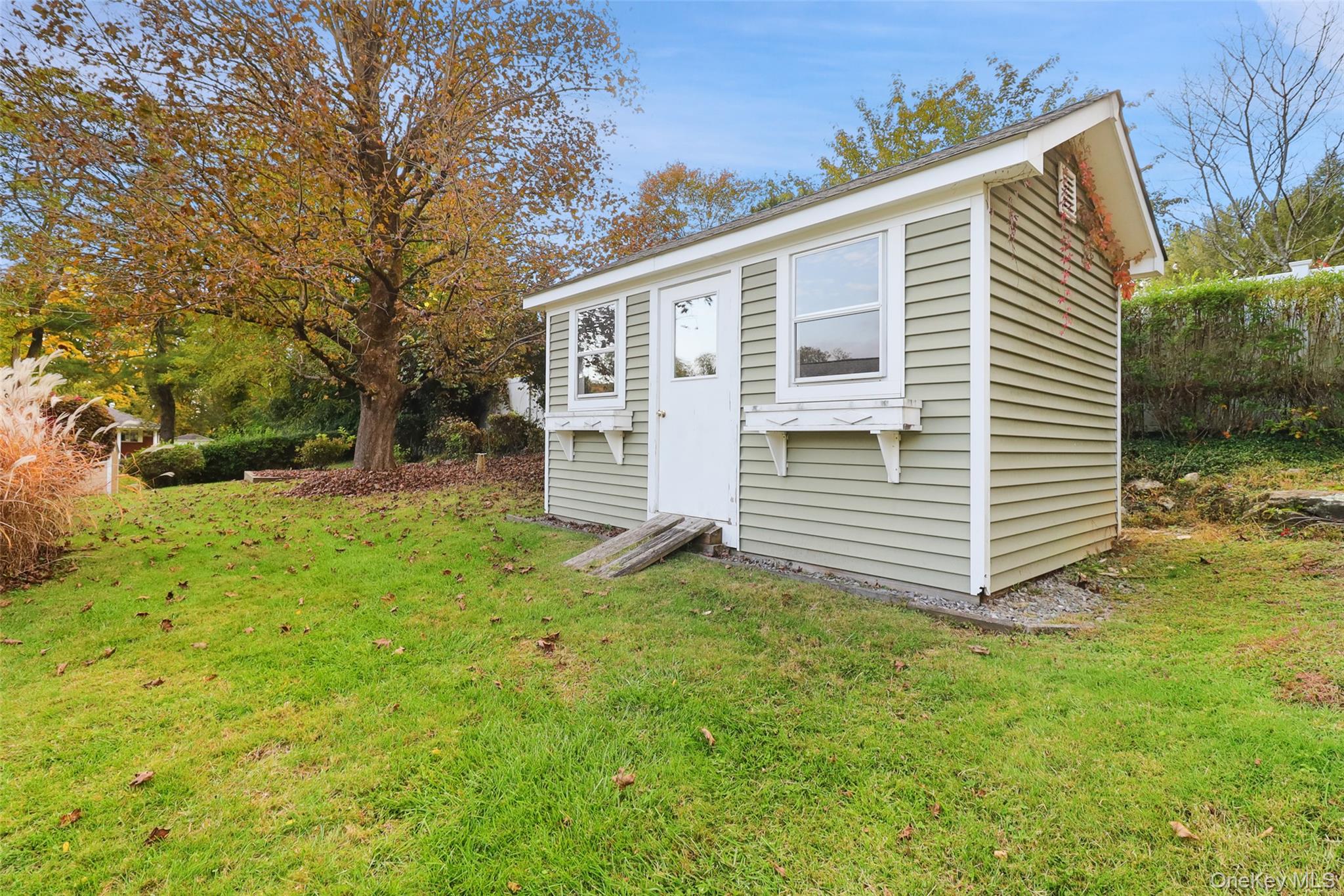 25 Hill Street – For Sale photo 36