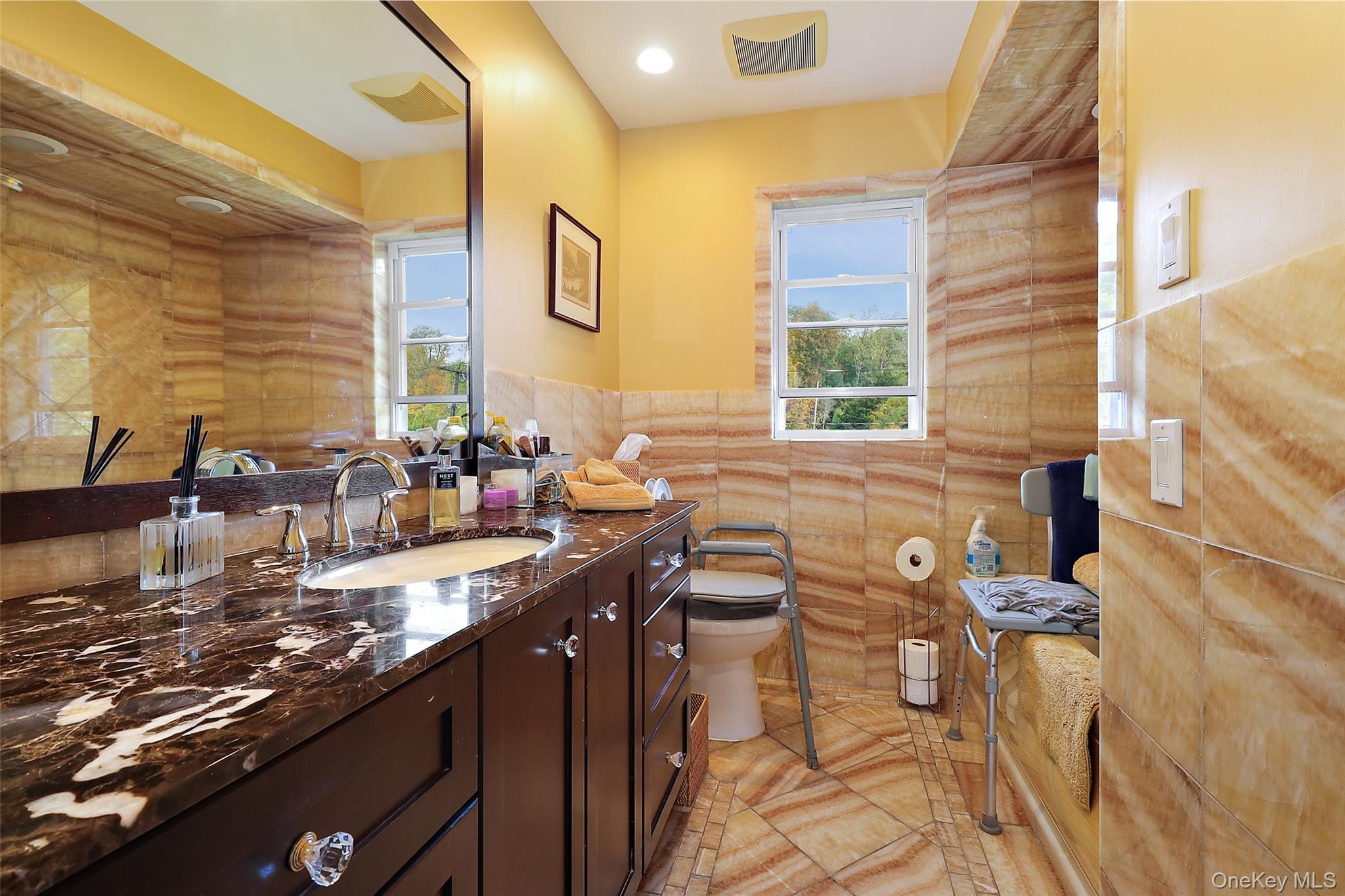 25 Hill Street – For Sale photo 25