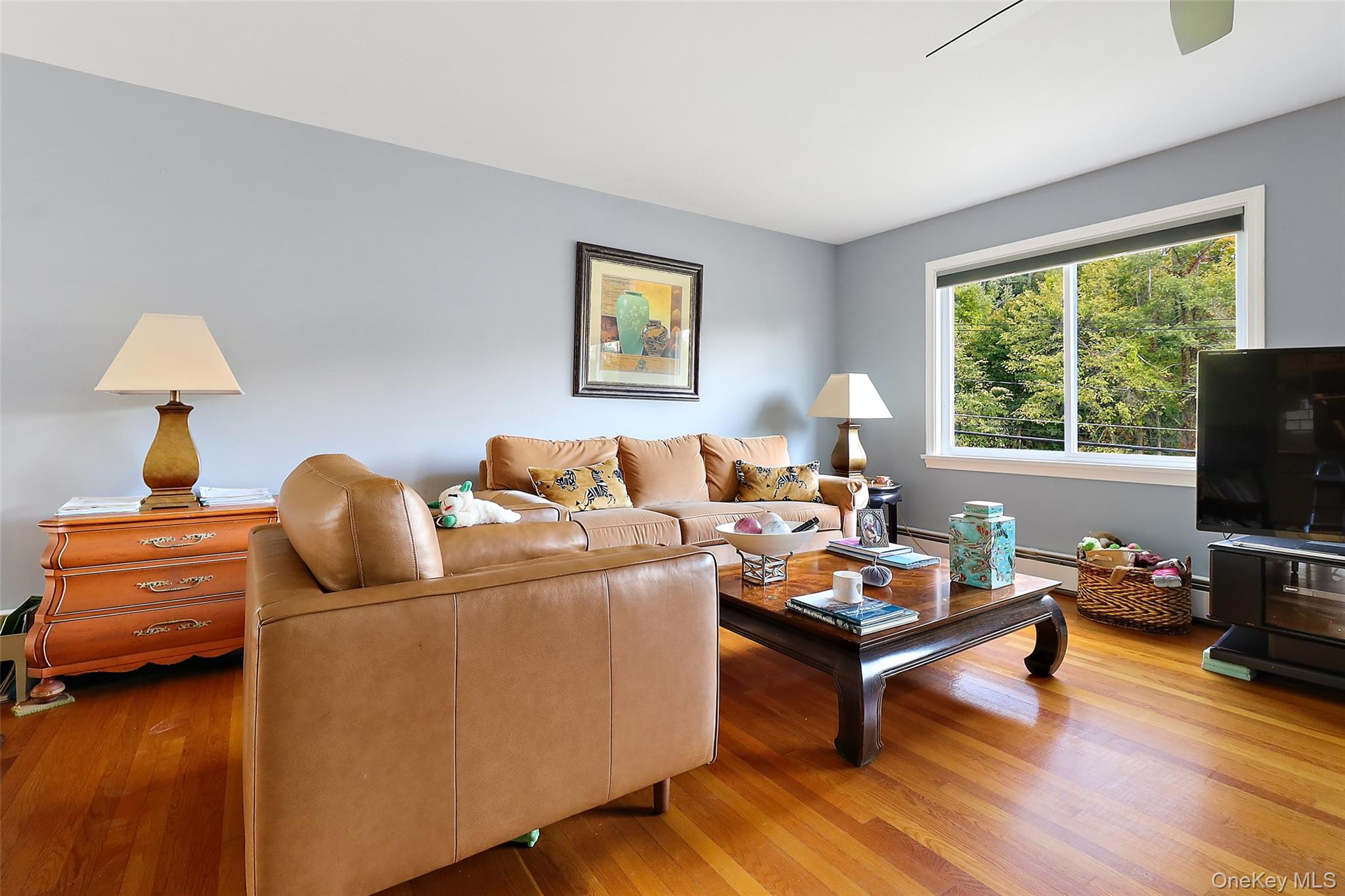 25 Hill Street – For Sale photo 8