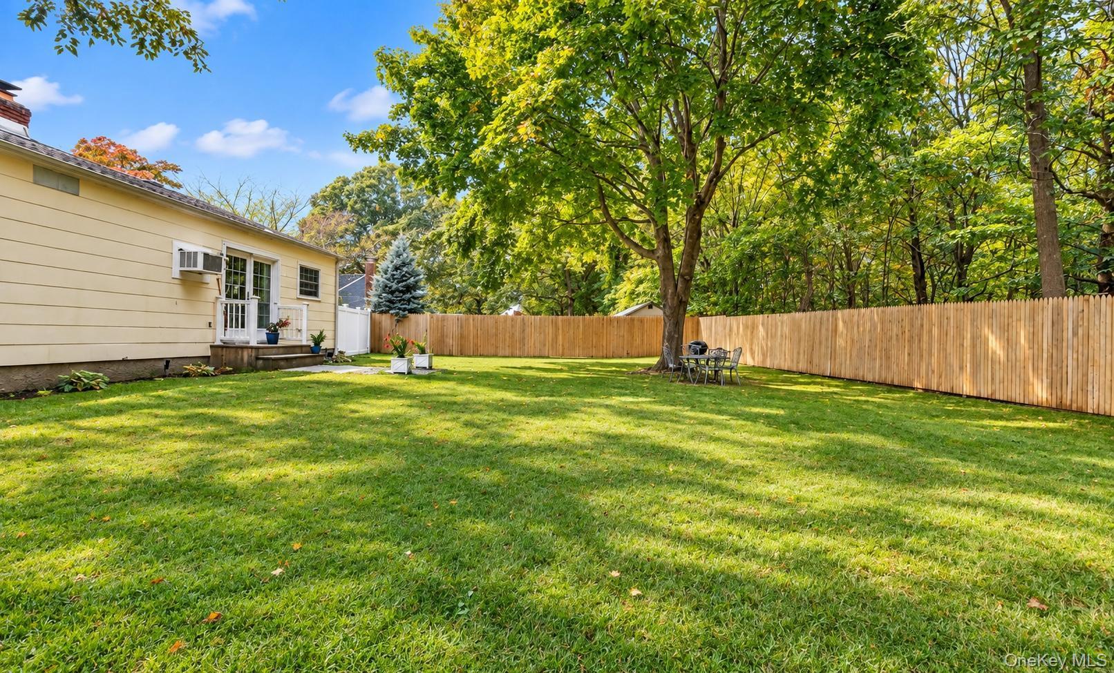 11 Carston Street W – For Sale photo 15
