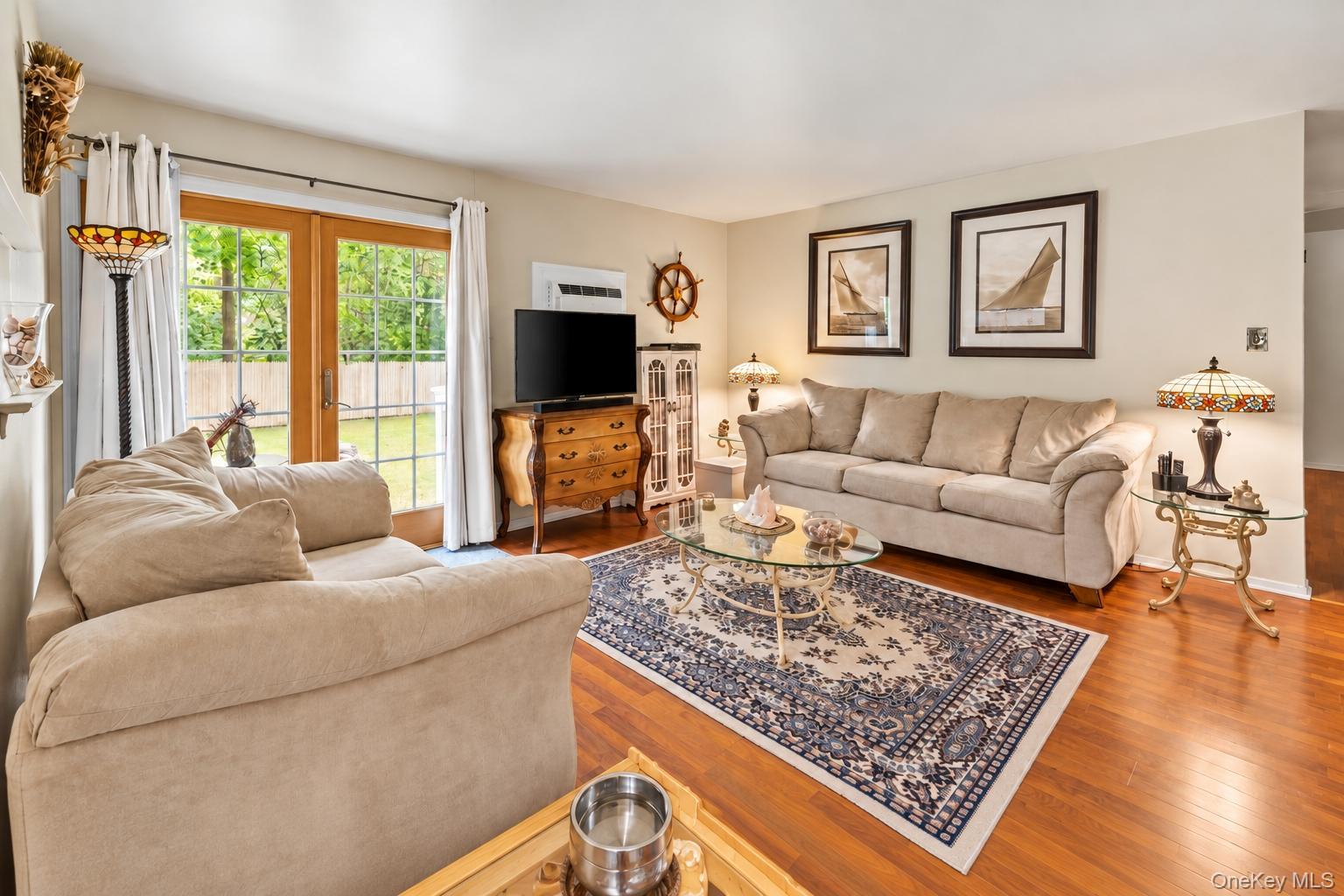 11 Carston Street W – For Sale photo 10