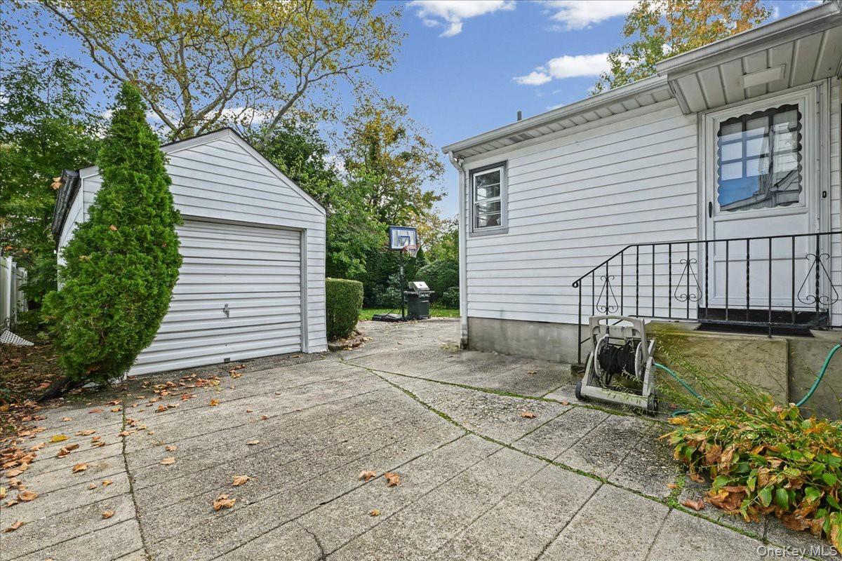 121 Norman Street – For Sale photo 20