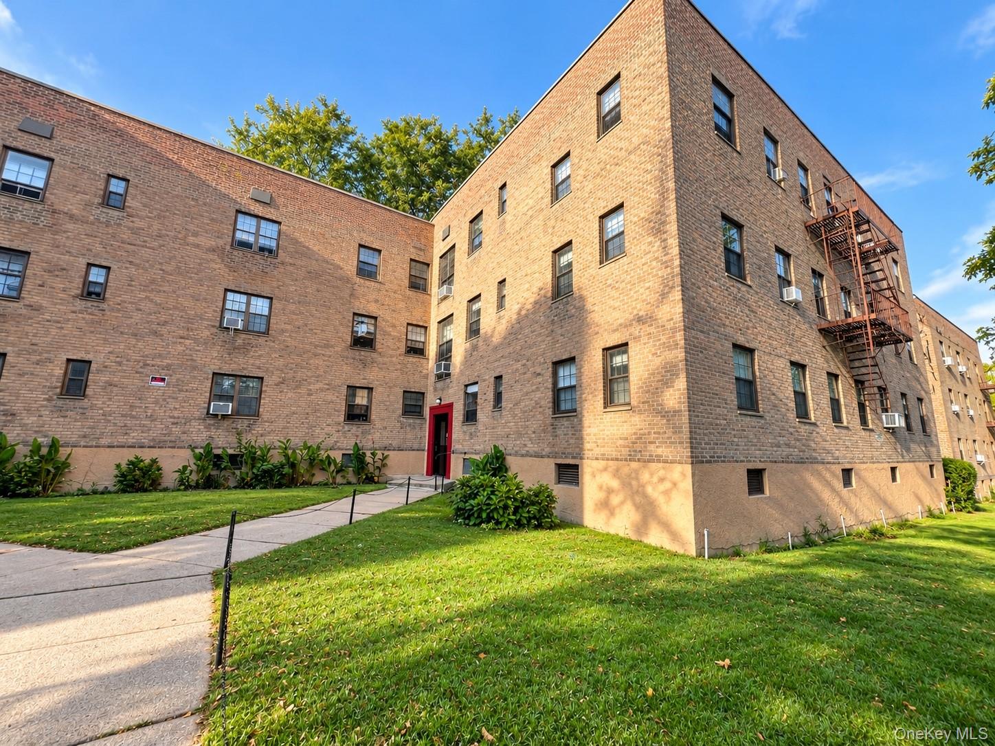 144-37 79th Ave, Unit 1N