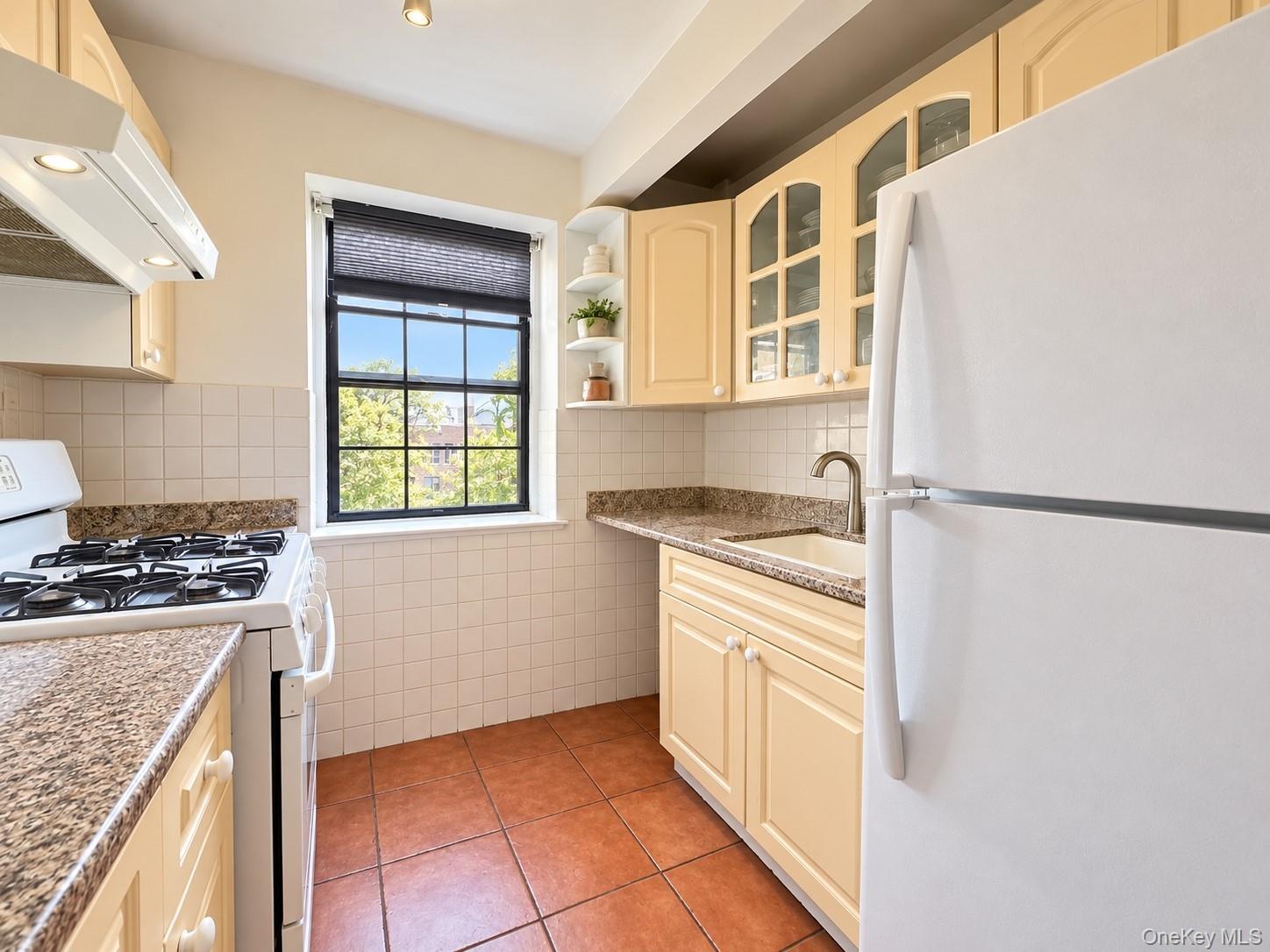 144-37 79th Ave, Unit 1N photo 5