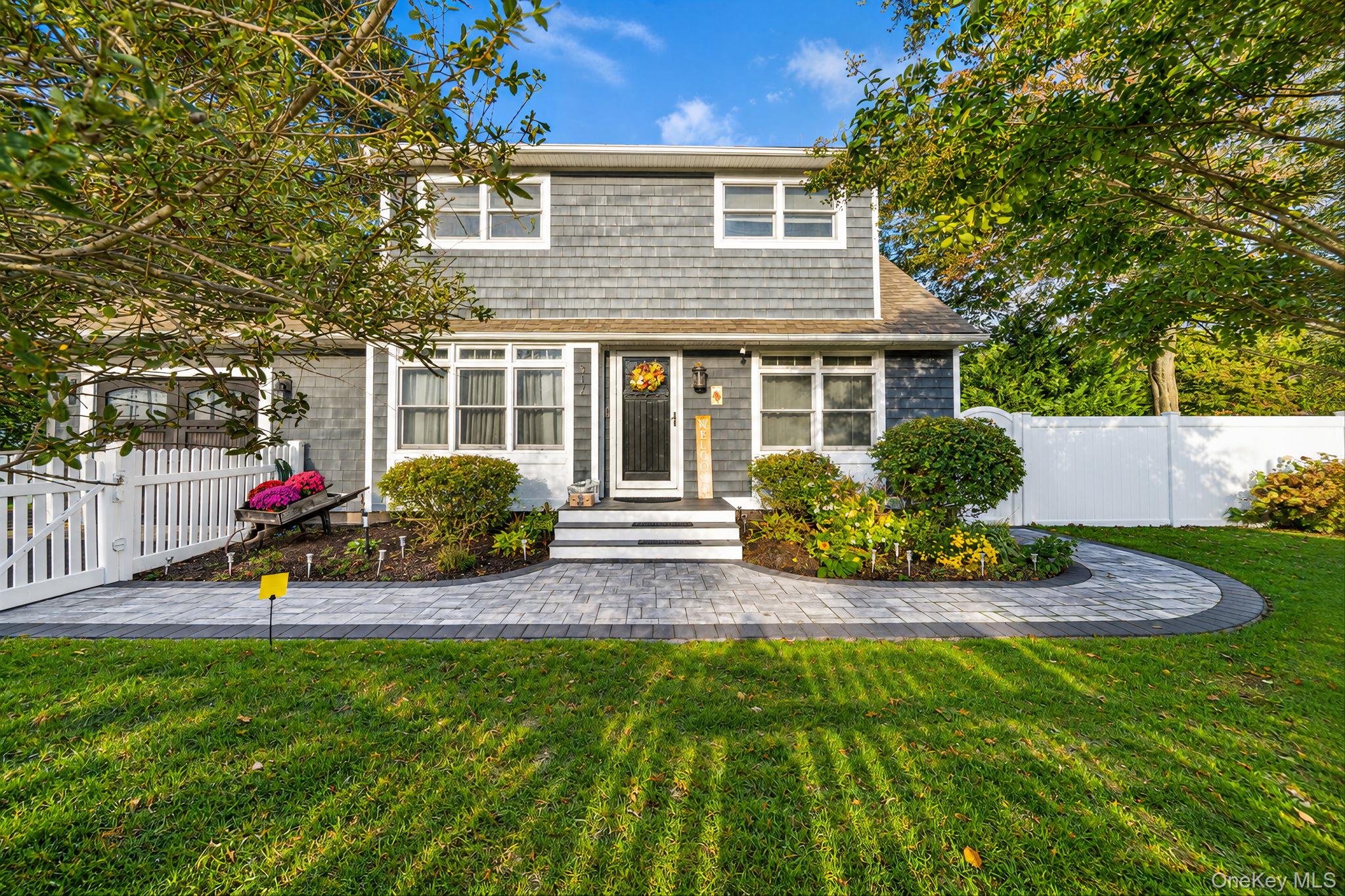 517 Waverly Avenue – For Sale photo 2