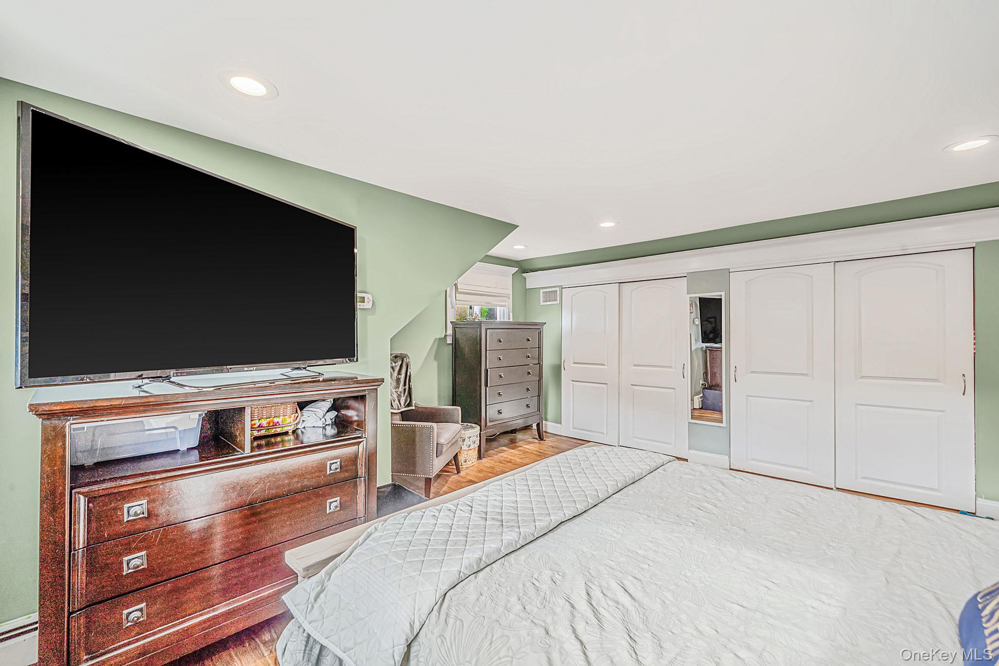 517 Waverly Avenue – For Sale photo 21