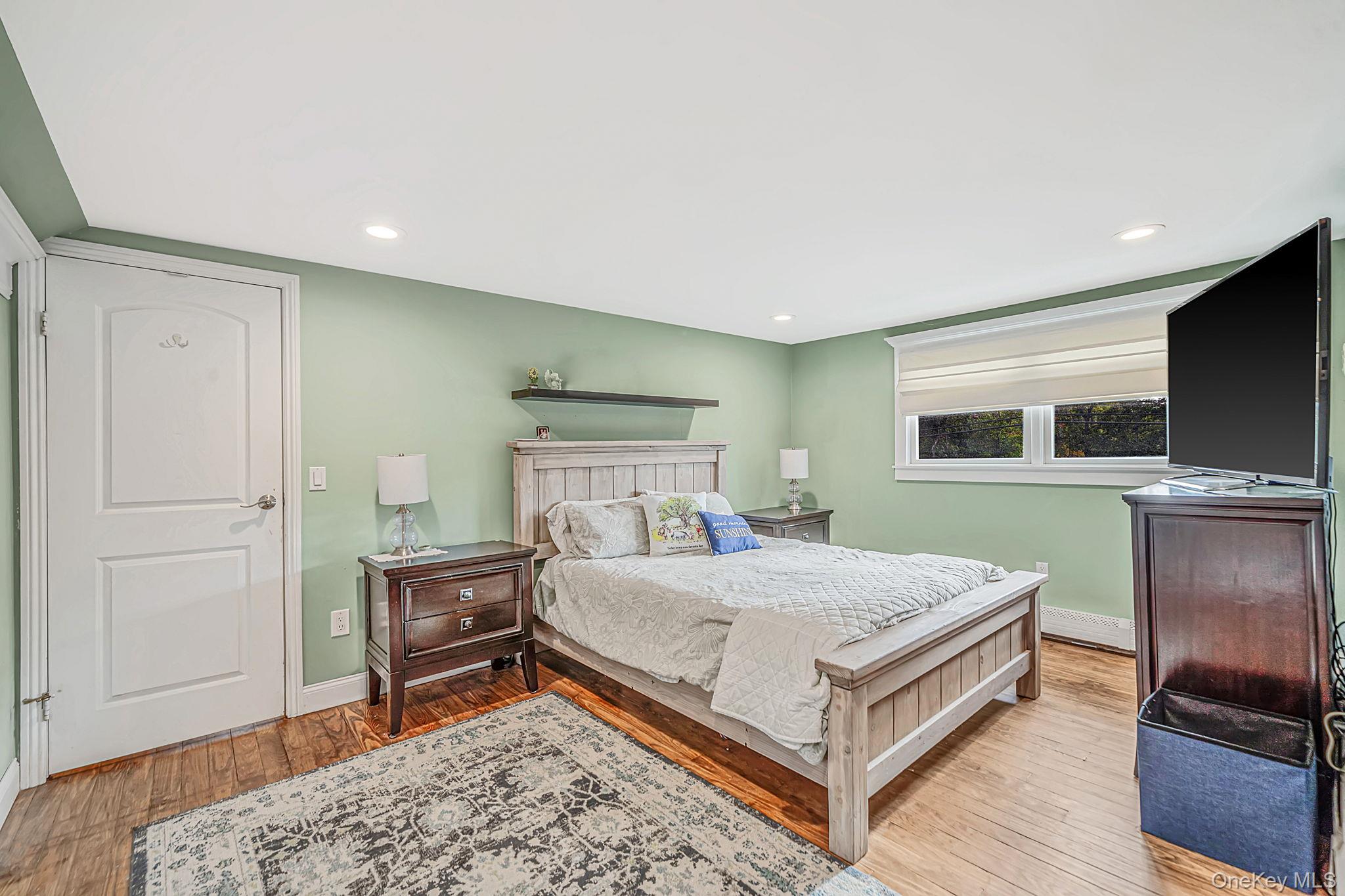 517 Waverly Avenue – For Sale photo 19