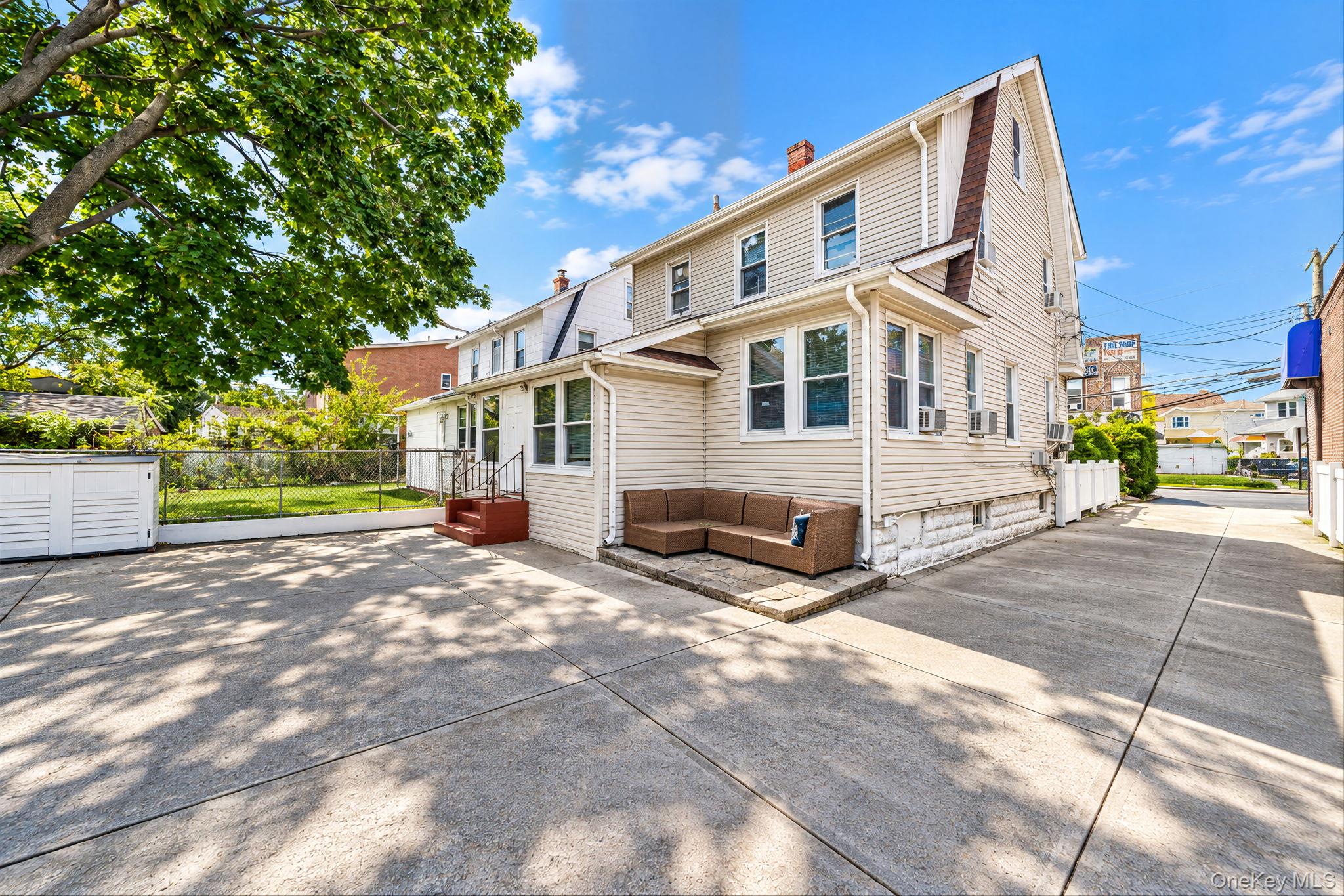 13880 Francis Lewis Boulevard – For Sale
