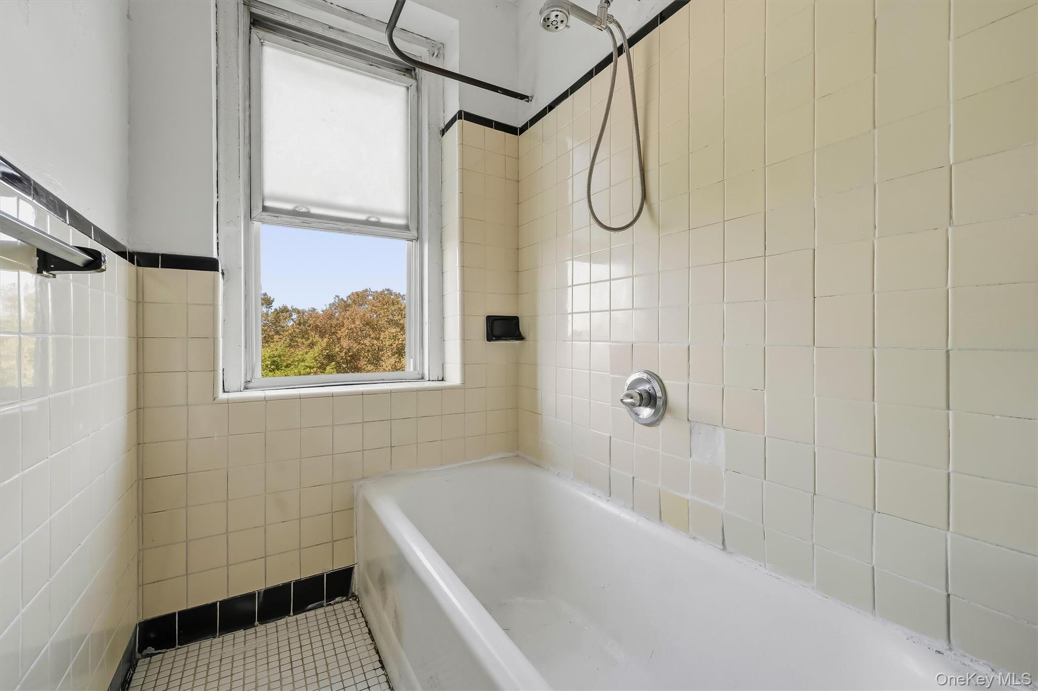 2160 Bronx Park East, Unit 5D photo 20