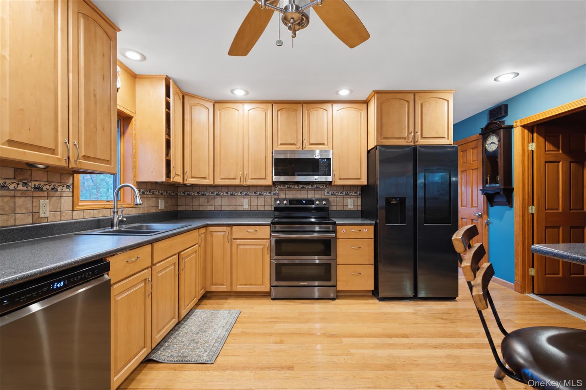 55 Tanglewylde Road – For Sale photo 8