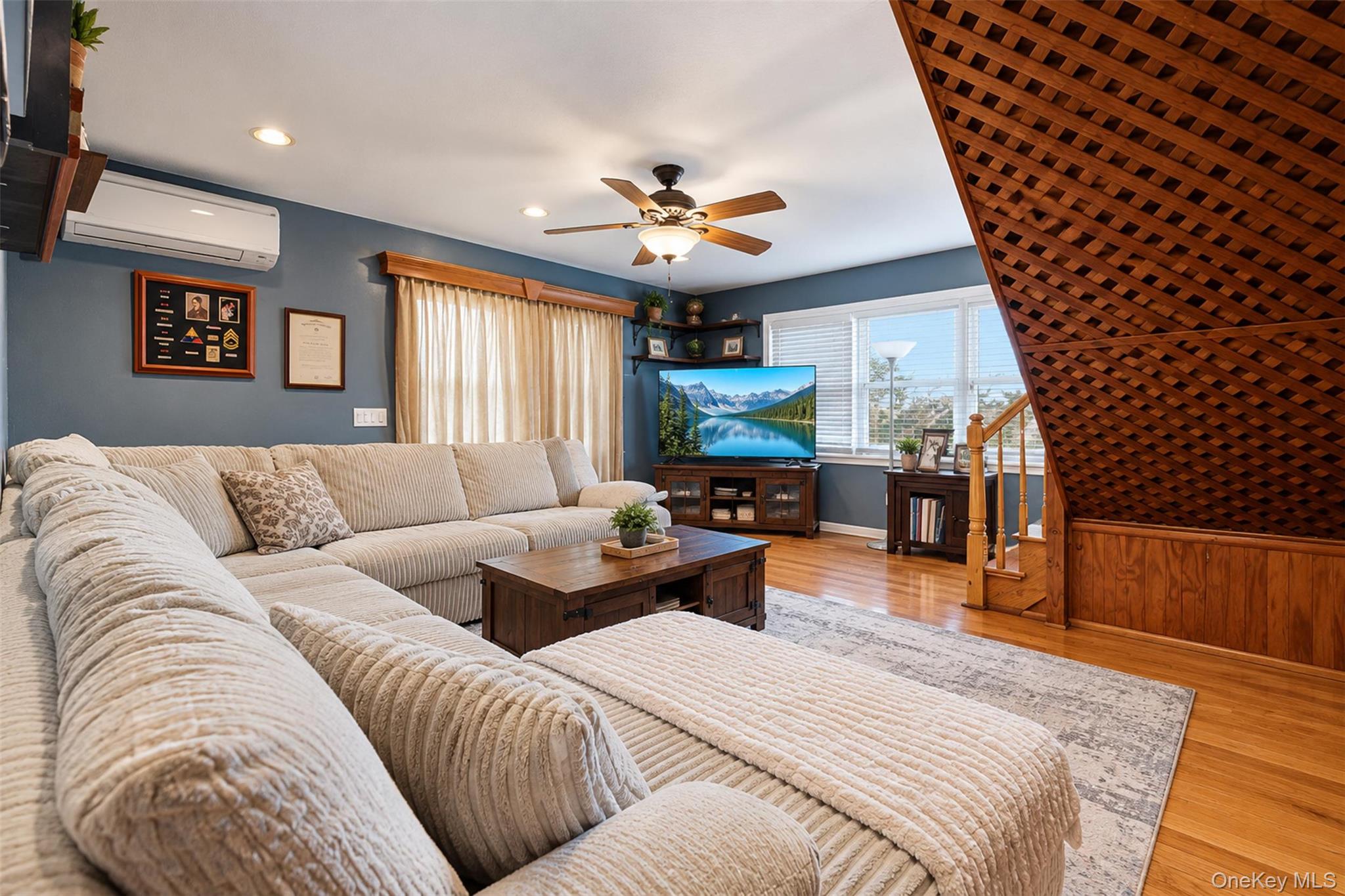 55 Tanglewylde Road – For Sale photo 2