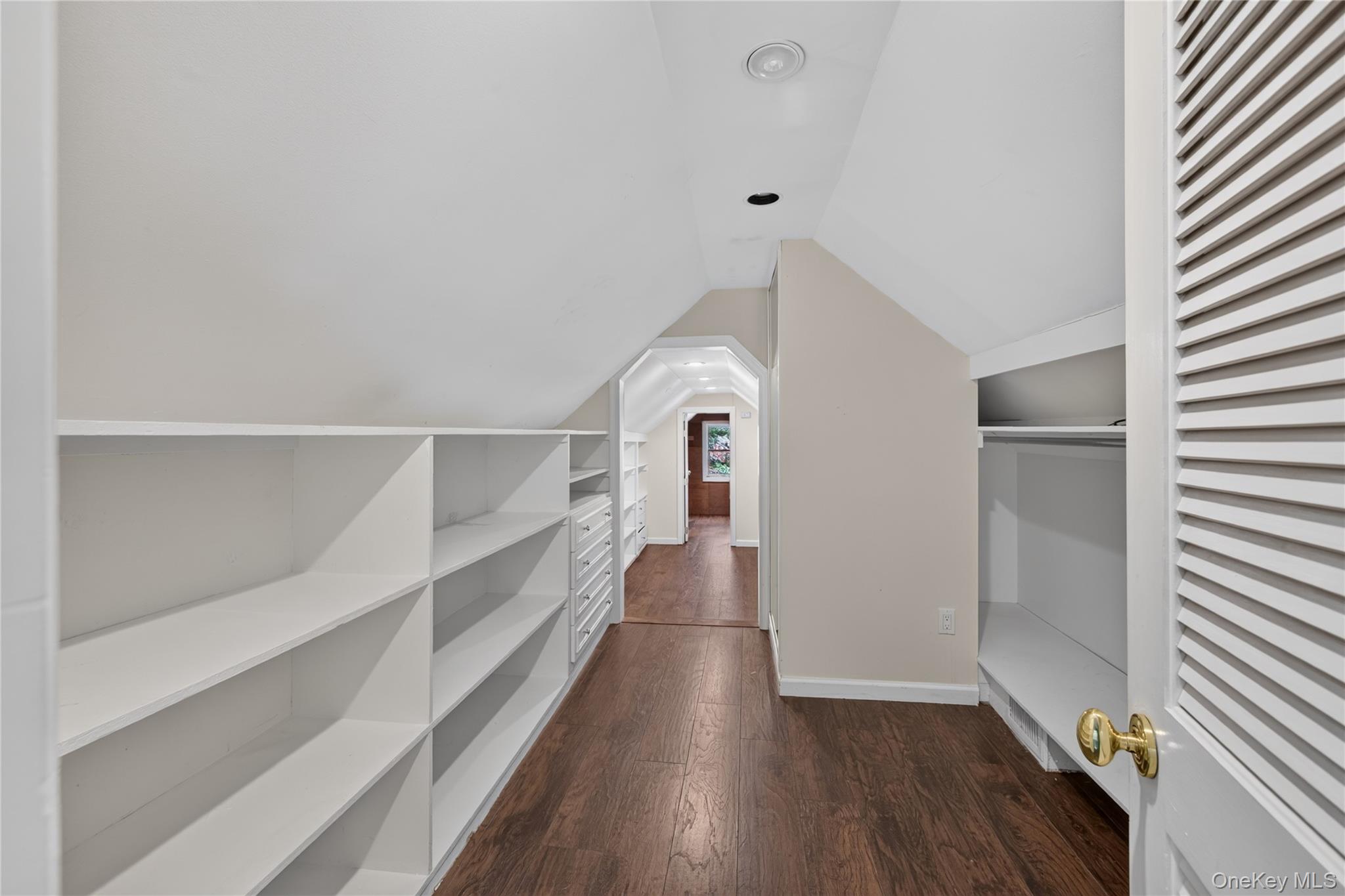 1574 Laurel Hollow Road – For Sale photo 25