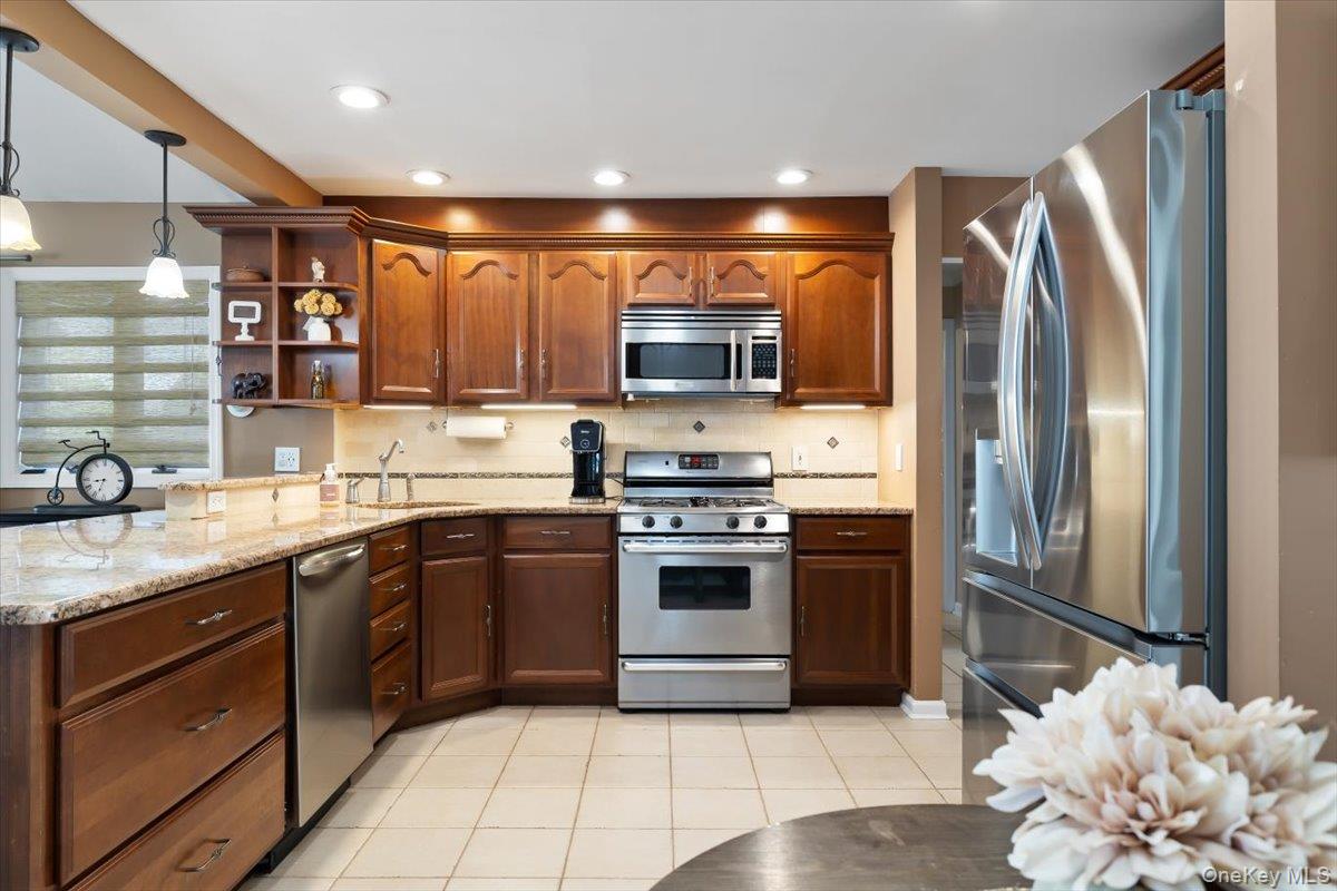 1 5th Avenue – For Sale photo 7