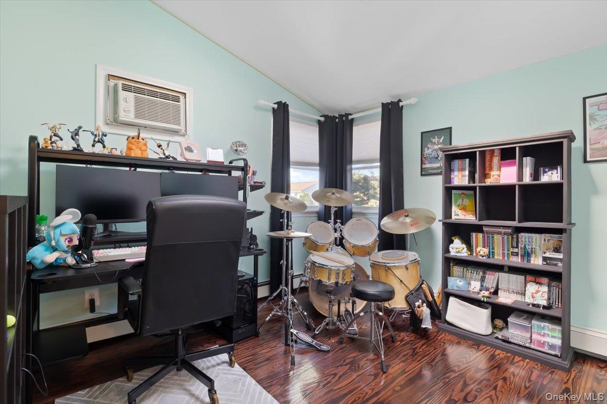 1 5th Avenue – For Sale photo 18